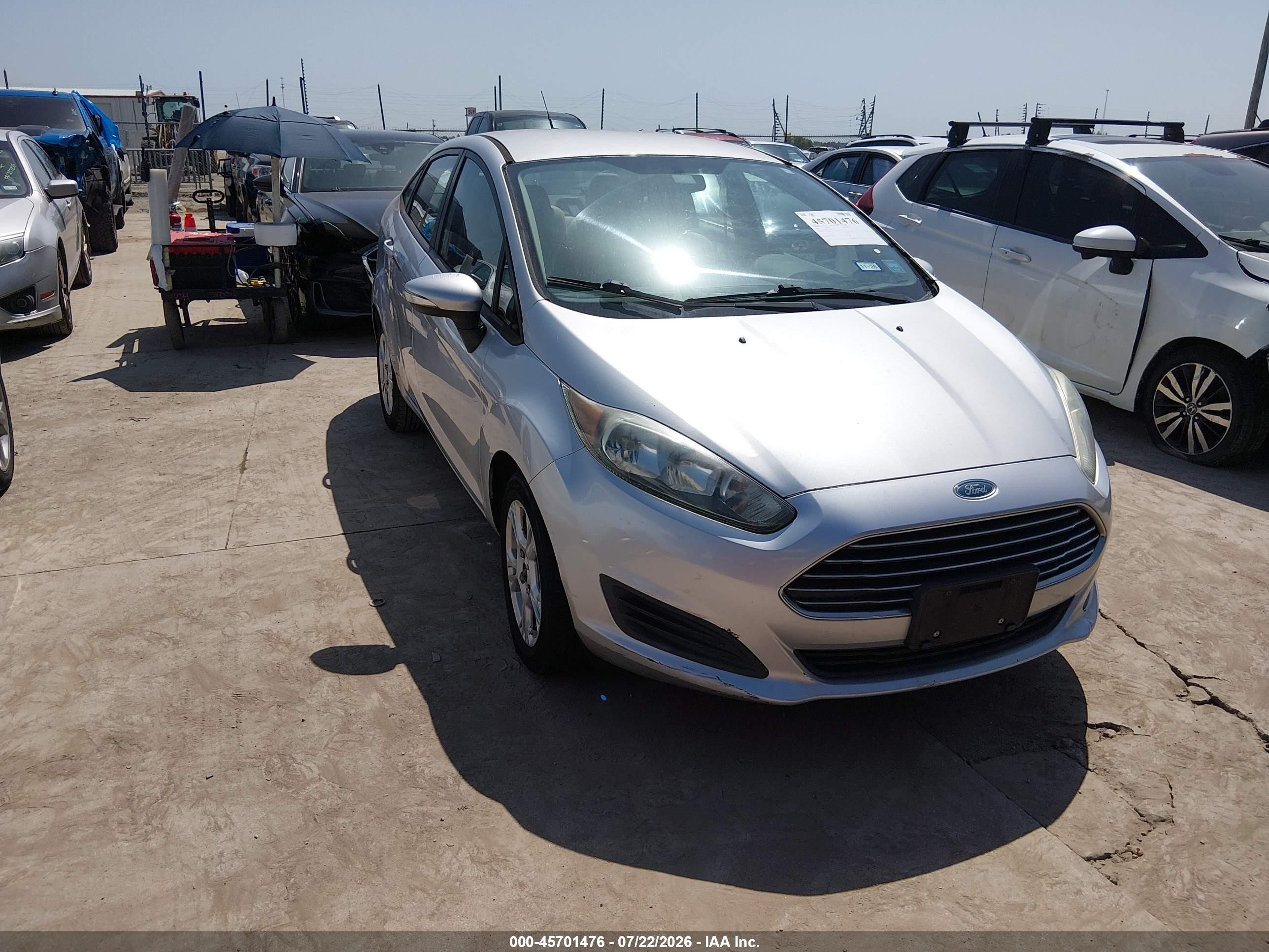 2014 Ford Fiesta SE, VIN 3FADP4BJ4EM239782 — Normal wear