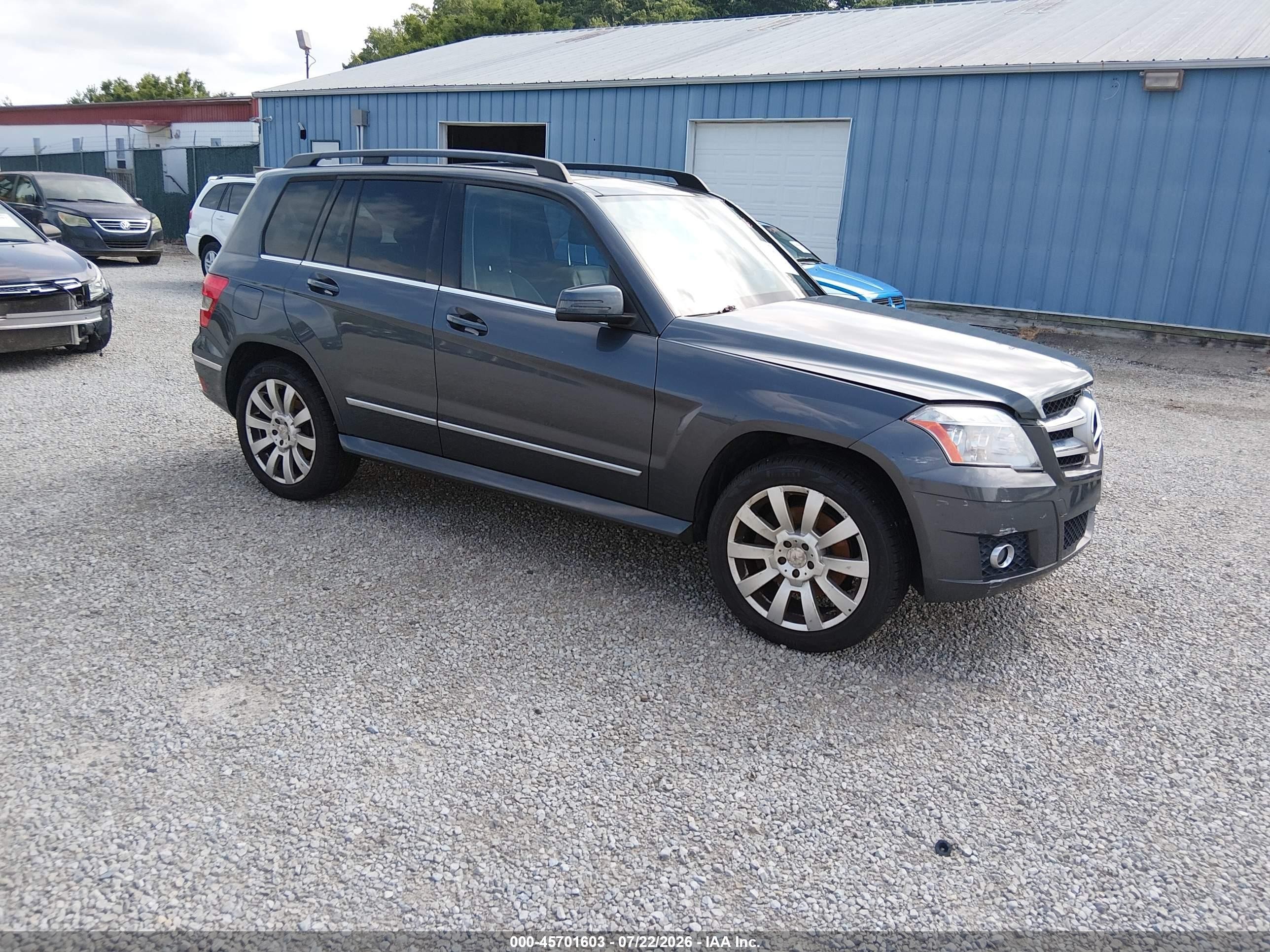 2010 Mercedes-Benz GLK 350, VIN WDCGG8HB6AF332340 — Normal wear