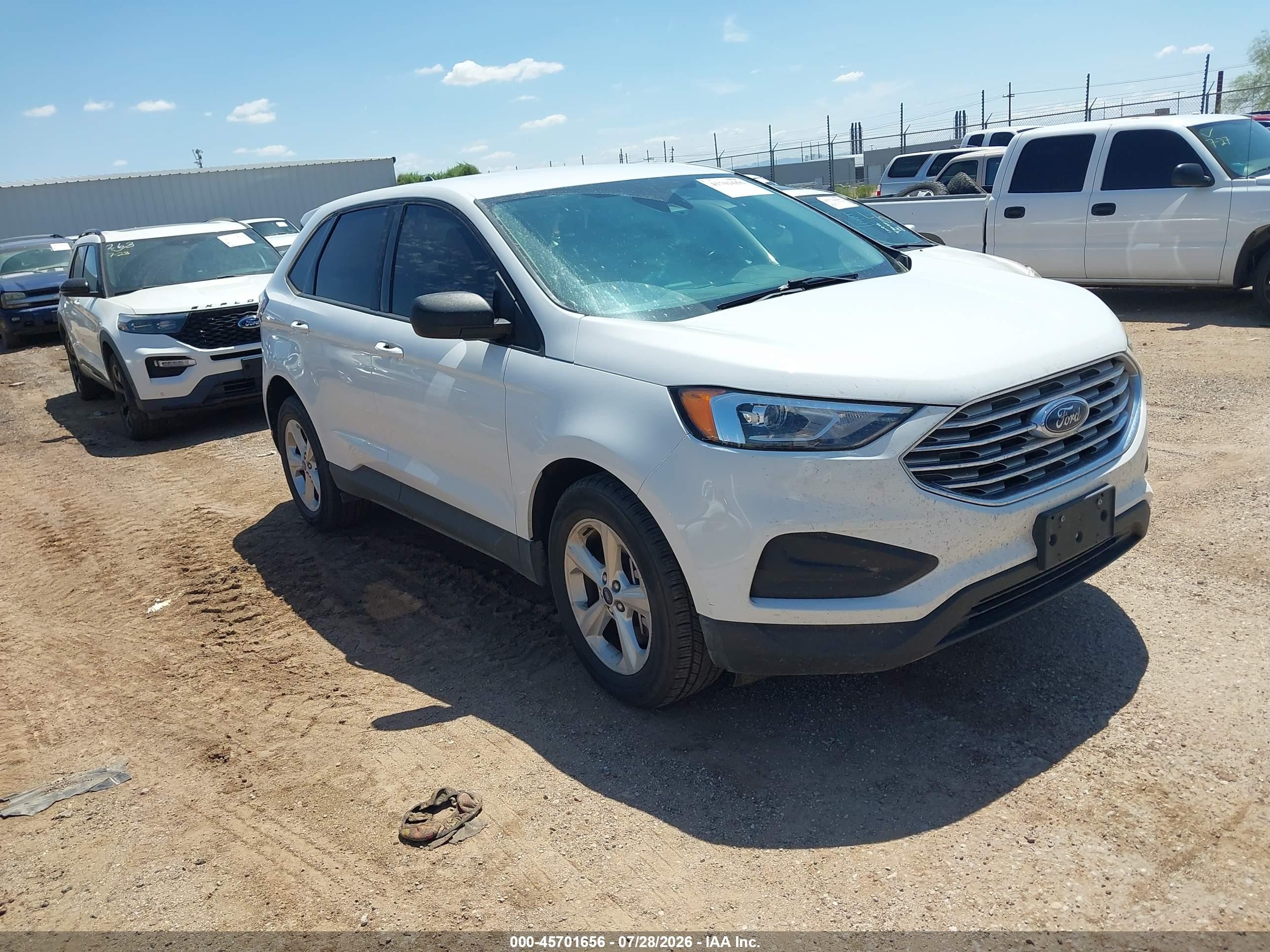 2022 Ford Edge SE, VIN 2FMPK4G95NBA61172 — Rear end
