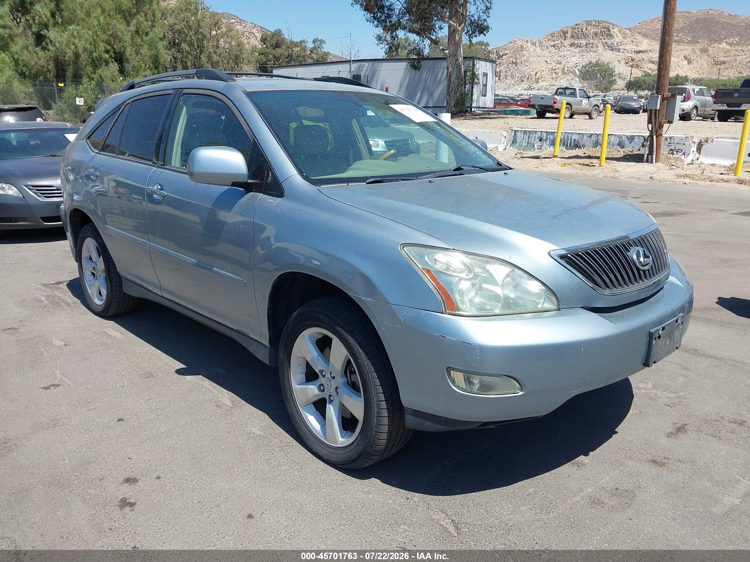 2004 Lexus RX 330, VIN JTJGA31U940030941 — Normal wear