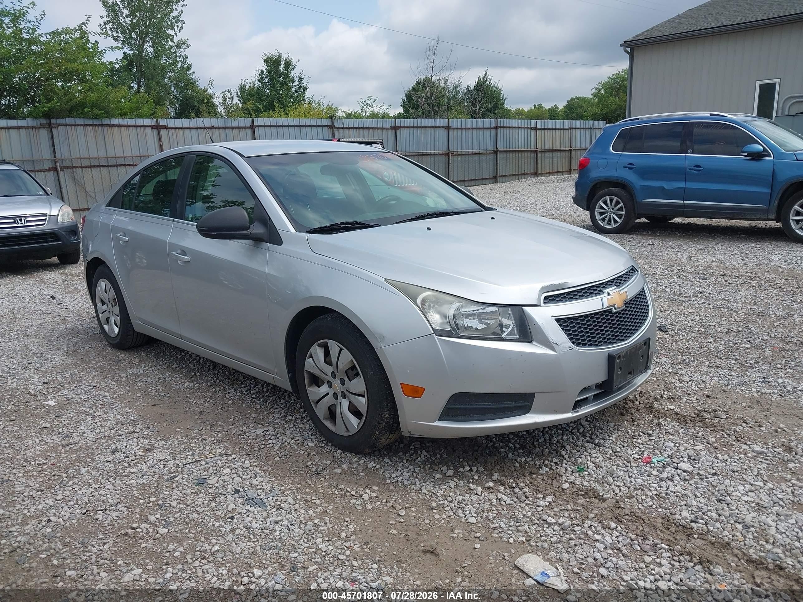 2012 Chevrolet Cruze LS, VIN 1G1PC5SH4C7168802 — Normal wear