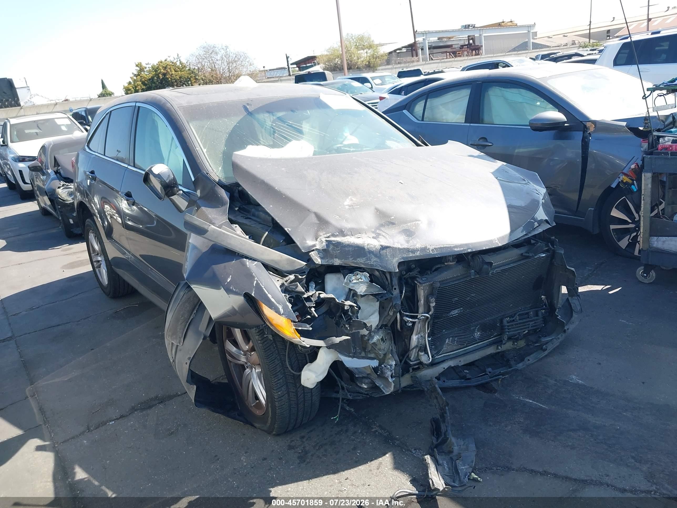 2015 Acura RDX Technology, VIN 5J8TB3H51FL008836 — Side