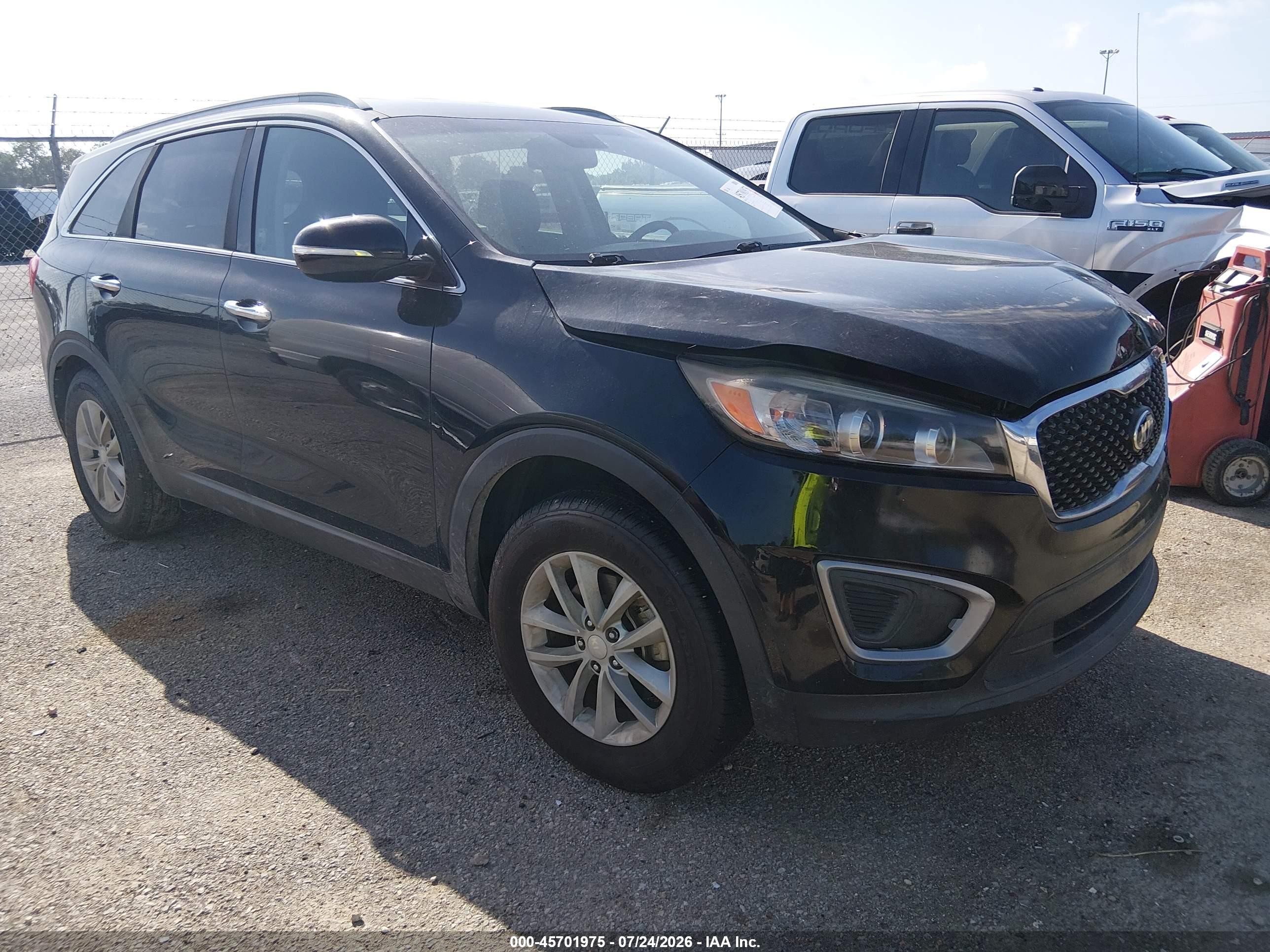 2017 Kia Sorento LX, VIN 5XYPG4A55HG225726 — Normal wear