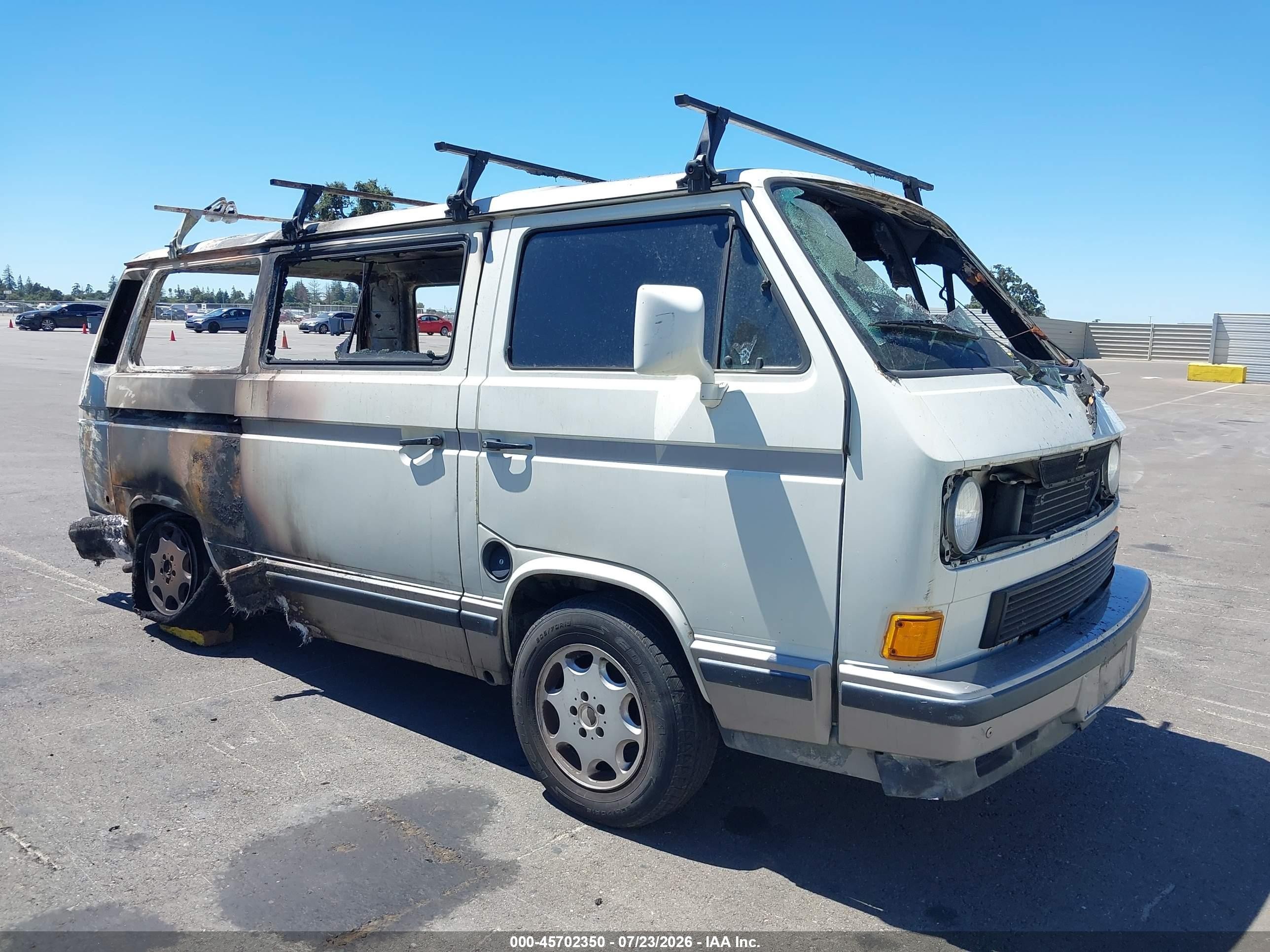 1990 Volkswagen Vanagon, VIN WV2YB0257LH011168 — Burn