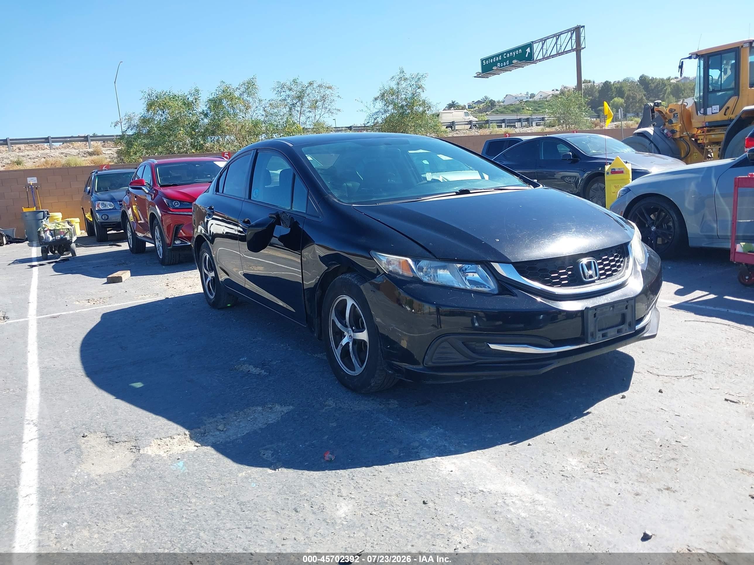 2015 Honda Civic SE, VIN 19XFB2F74FE262009 — Front end
