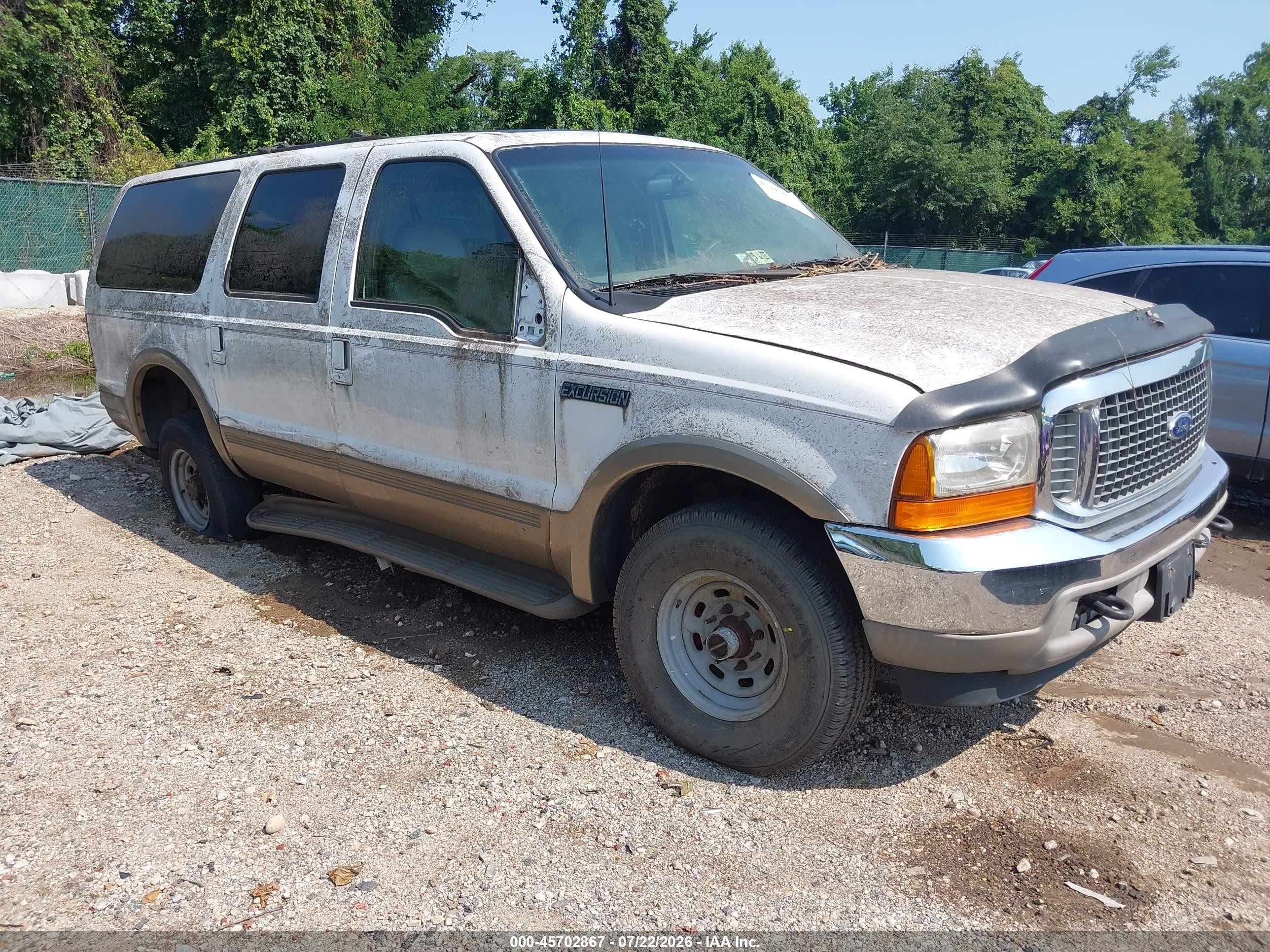 2001 Ford Excursion Limited, VIN 1FMSU43F41EC87797 — Normal wear