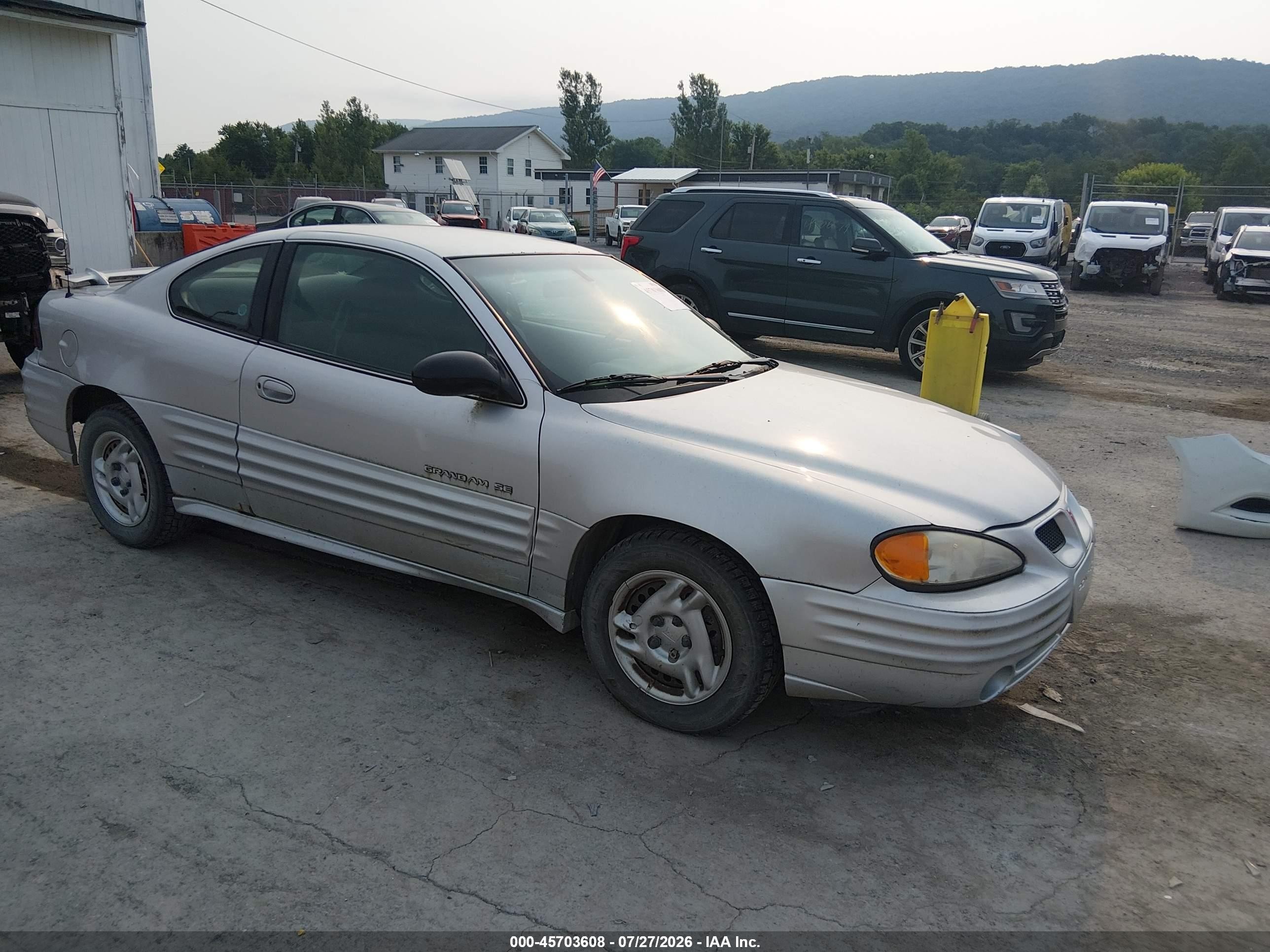 2002 Pontiac Grand Am, VIN 1G2NE12F82C223861 — Normal wear