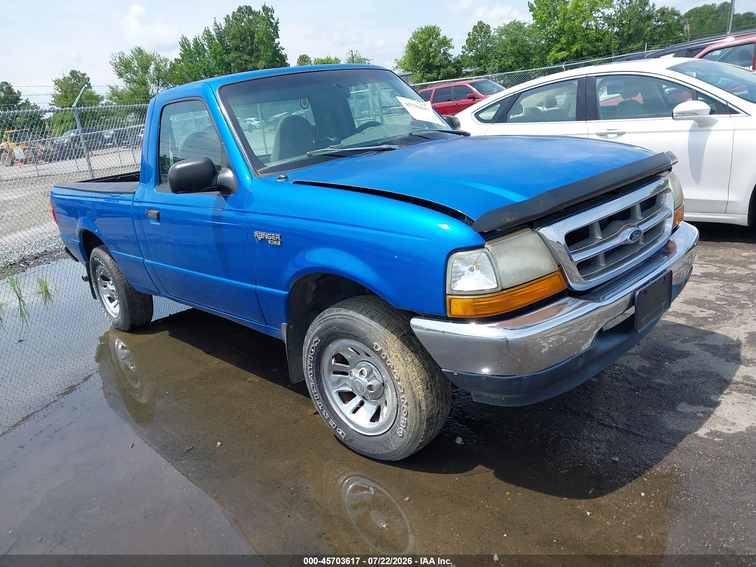 1999 Ford Ranger XL, VIN 1FTYR10V8XUB22232 — Normal wear