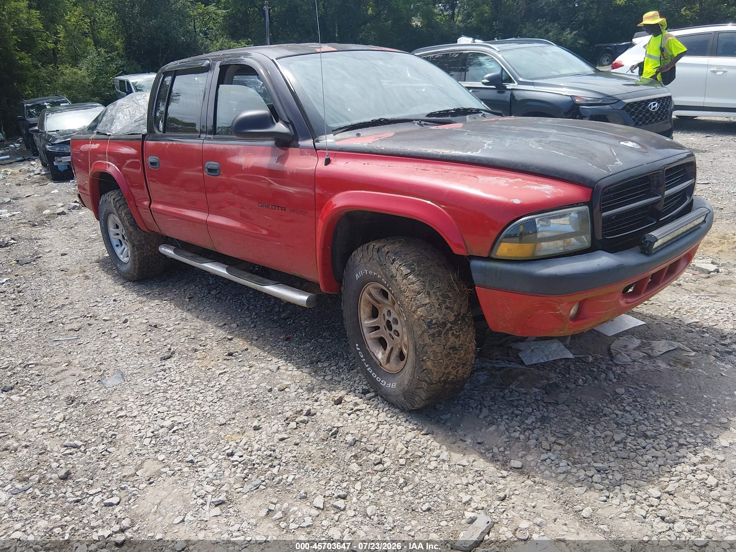 2002 Dodge Dakota Sport, VIN 1B7HG38N02S549835 — Перед