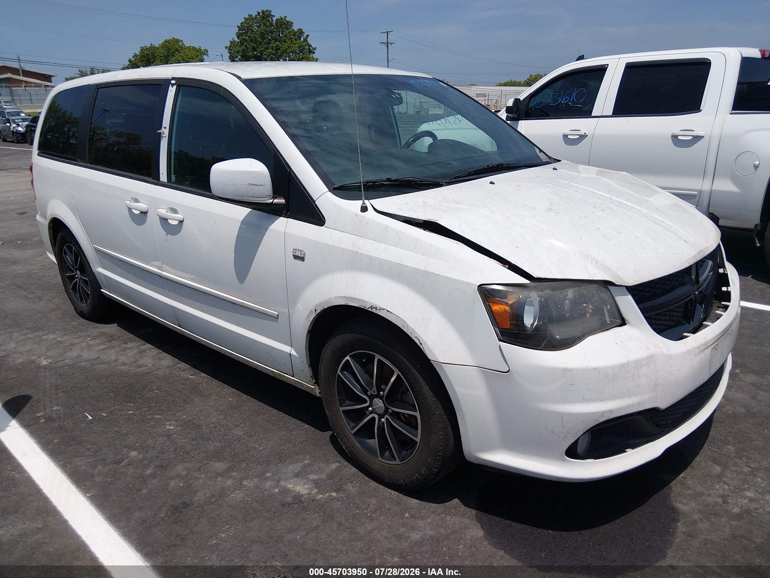 2014 Dodge Grand Caravan SXT, VIN 2C4RDGCG2ER366214 — Обычный износ