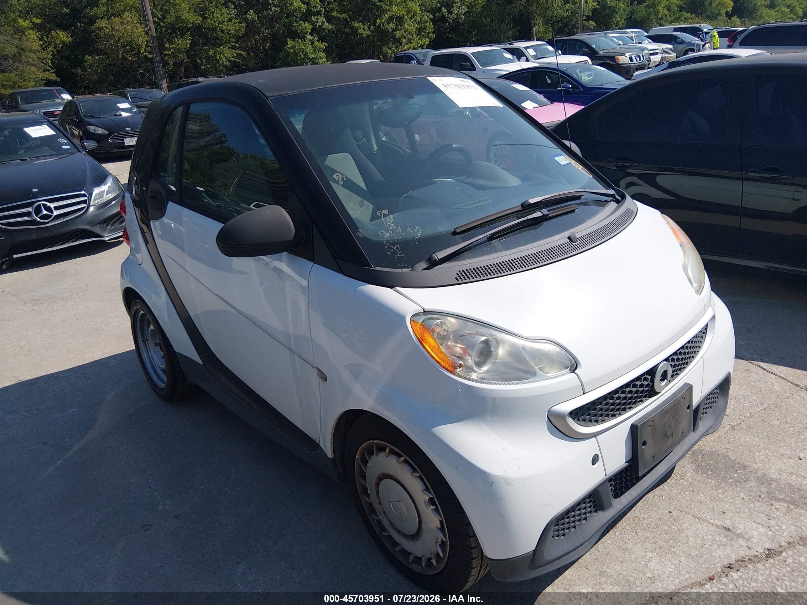 2013 Smart fortwo Pure, VIN WMEEJ3BA7DK626215 — Normal wear