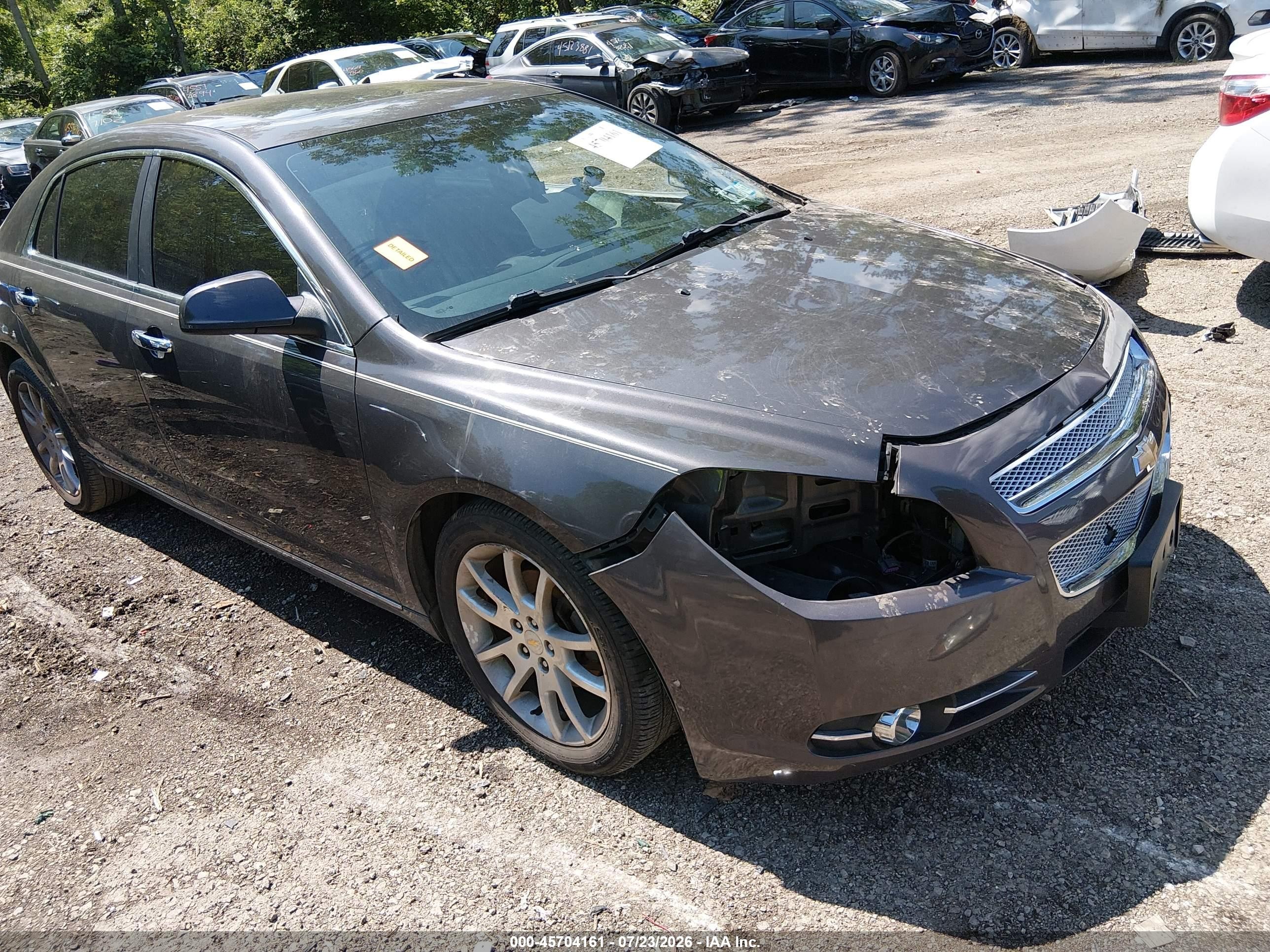 2010 Chevrolet Malibu LTZ, VIN 1G1ZE5E70AF273877 — Перед