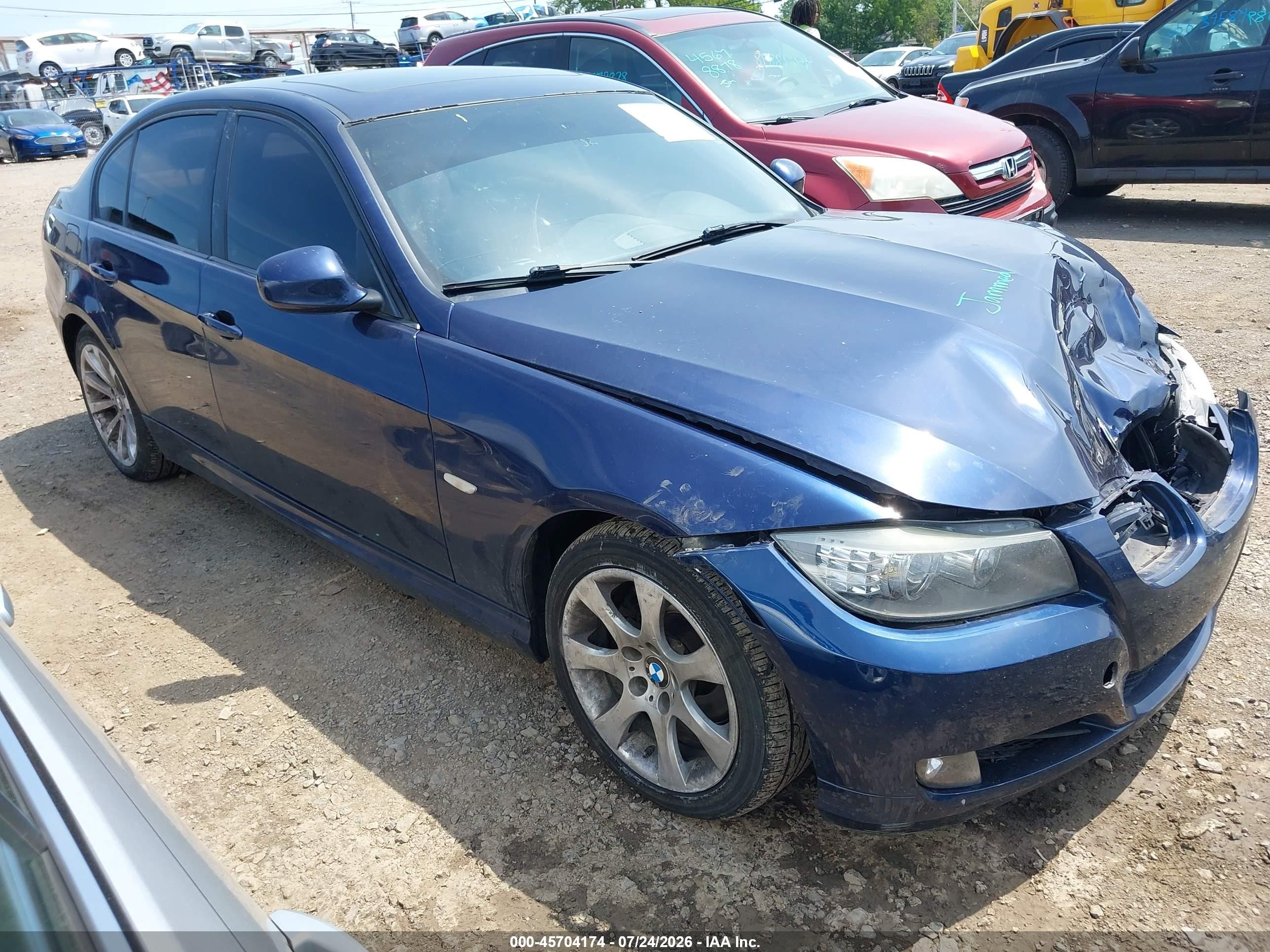 2011 BMW 3 Series 328i xDrive, VIN WBAPK5G53BNN79754 — Front end