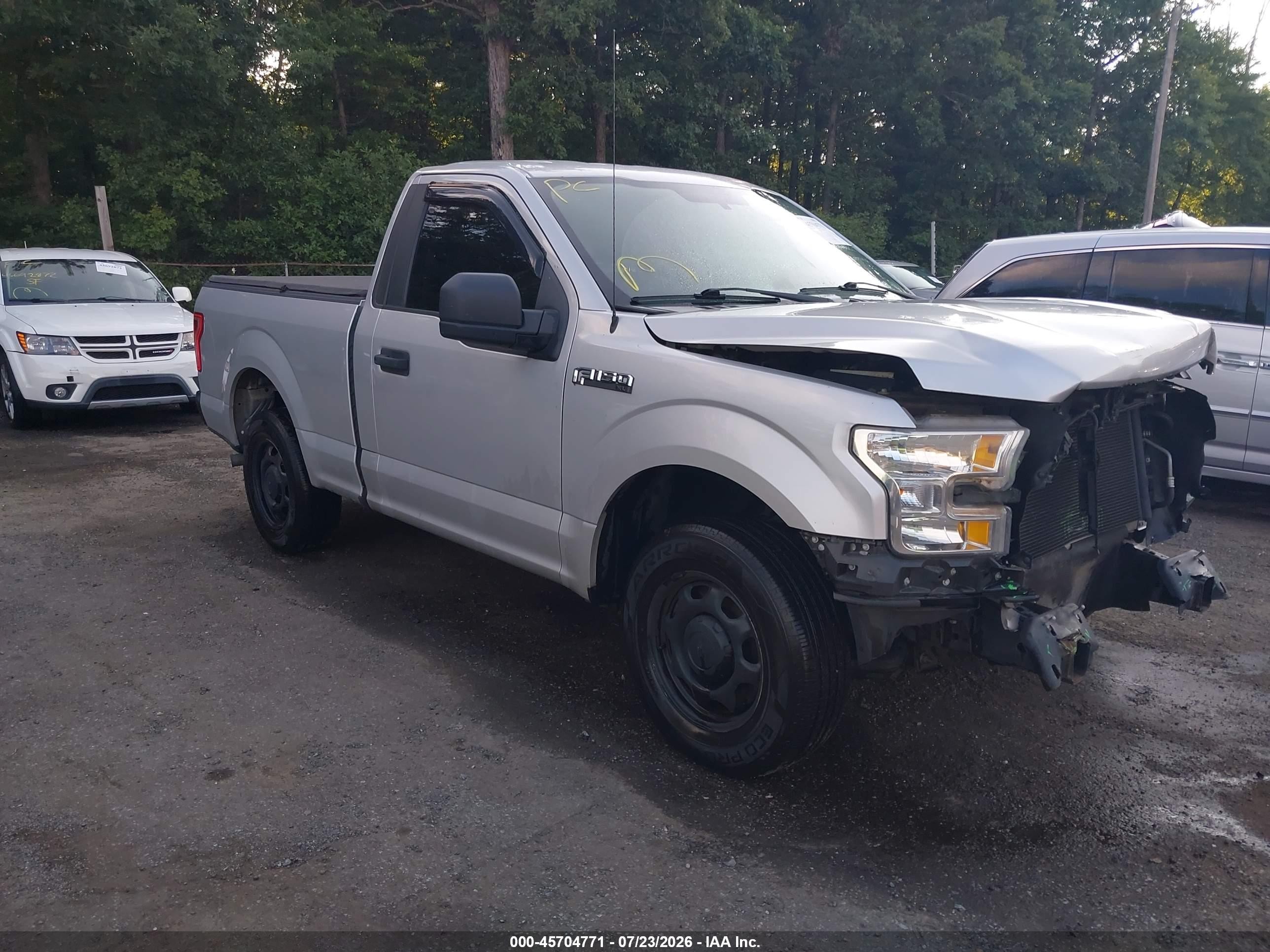2016 Ford F-150 XL, VIN 1FTMF1C8XGKF91864 — Front end