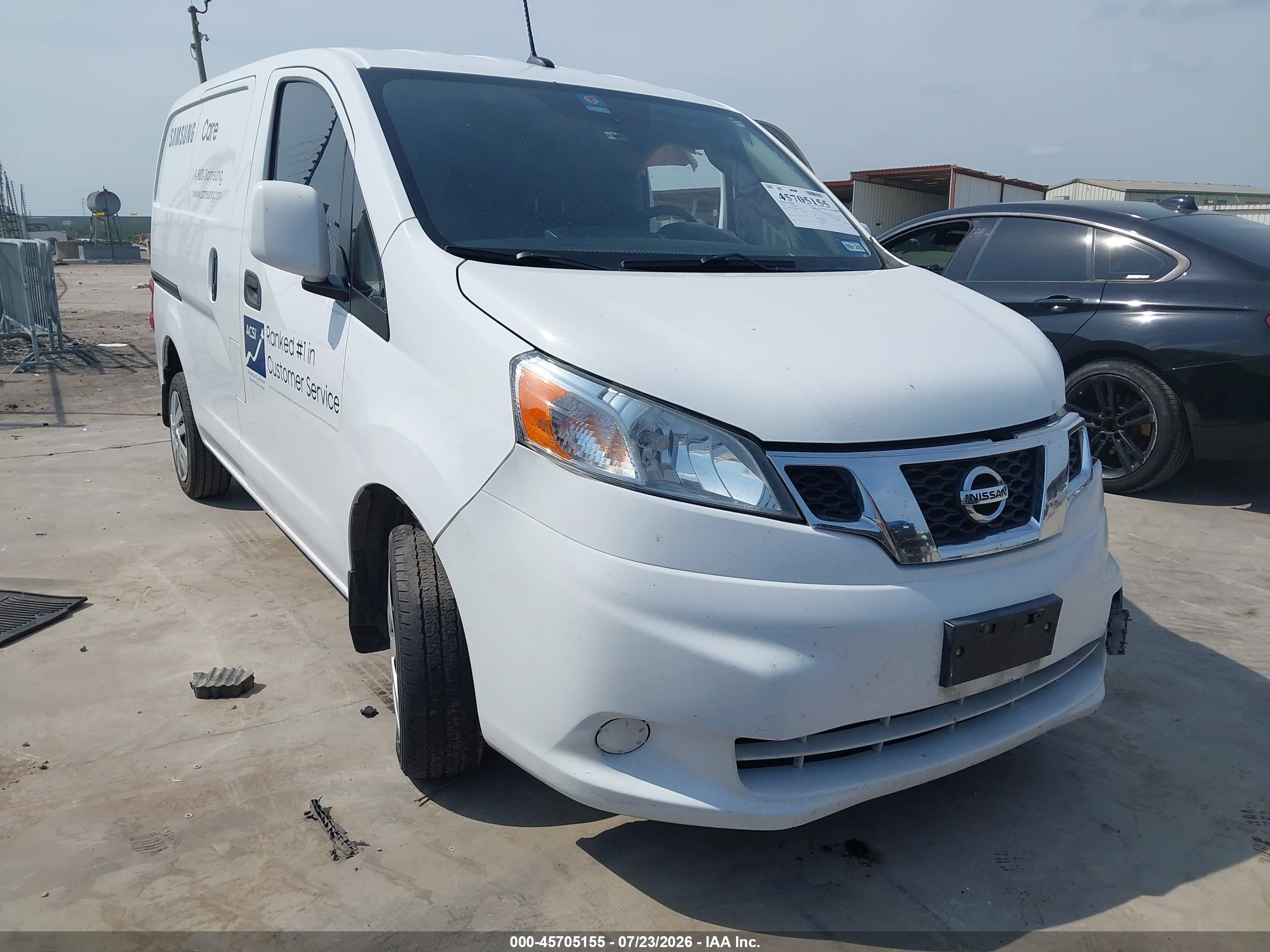2019 Nissan NV200 S, VIN 3N6CM0KN1KK707790 — Front end