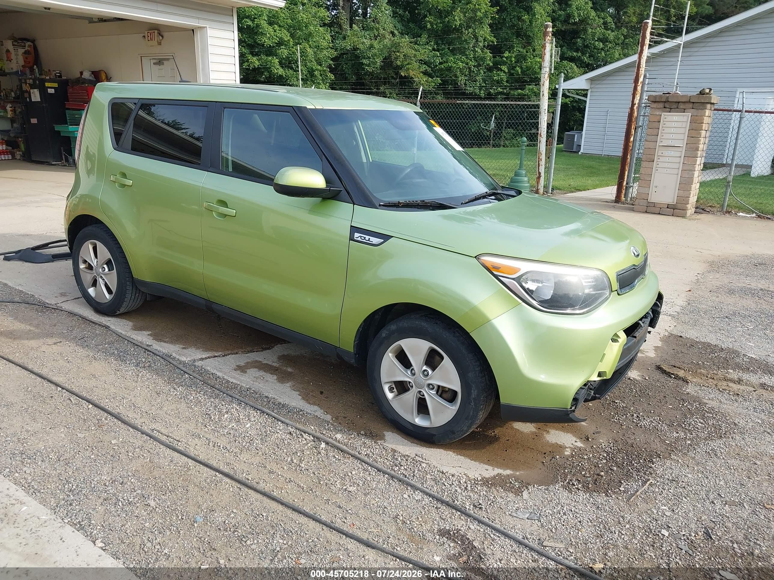 2015 Kia Soul, VIN KNDJN2A27F7755843 — Front end
