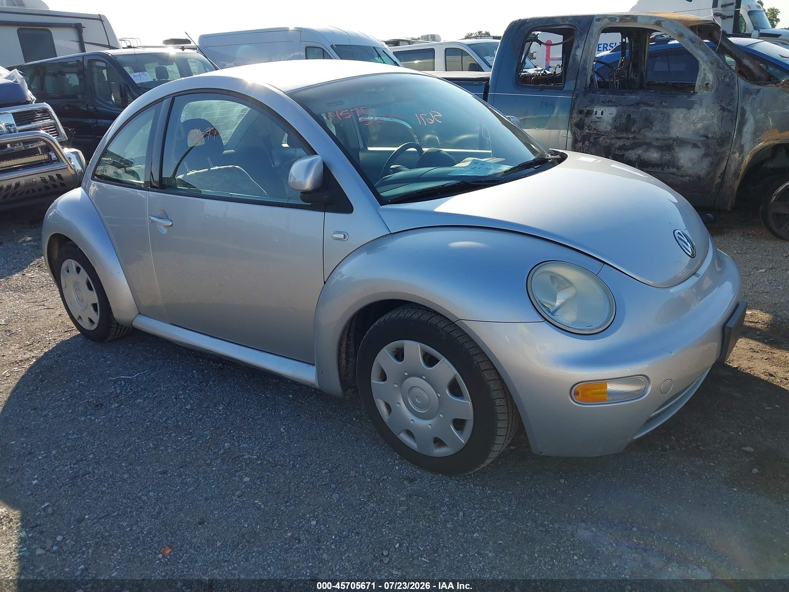 2000 Volkswagen Beetle, VIN 3VWBC21C7YM453722 — Not stated