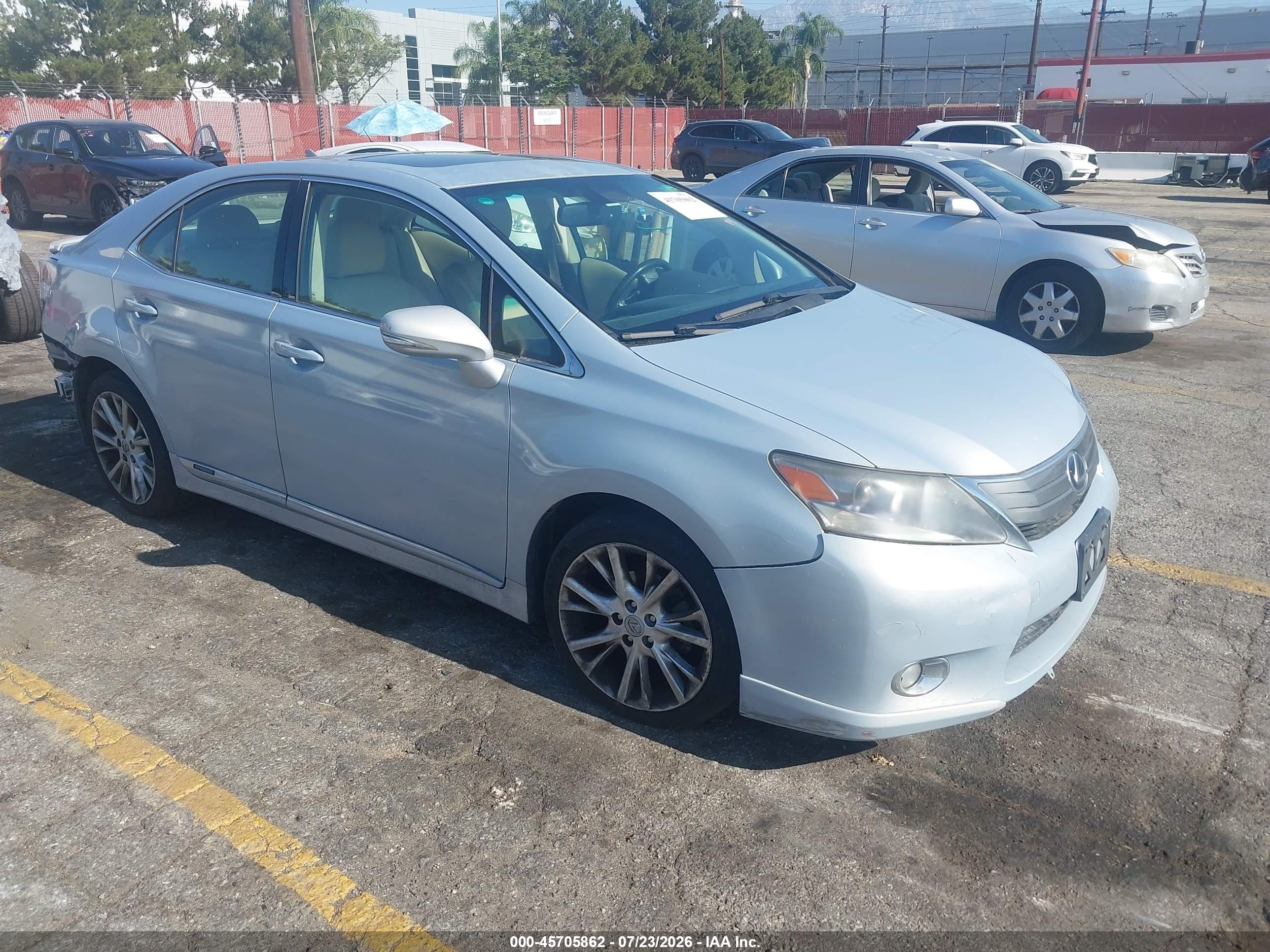 2010 Lexus HS 250h, VIN JTHBB1BA5A2021378 — Normal wear