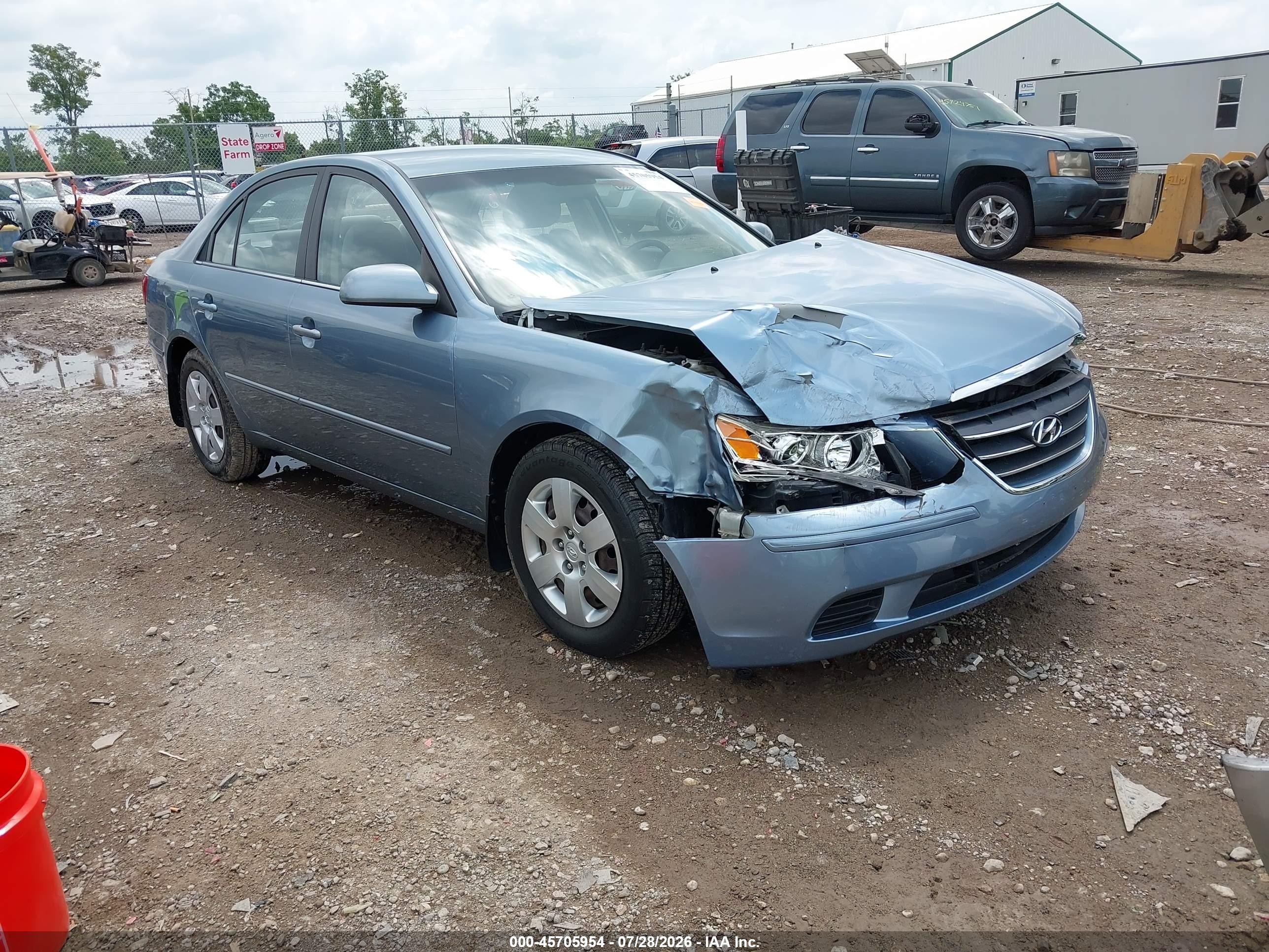 2009 Hyundai Sonata GLS, VIN 5NPET46C79H553881 — Перед