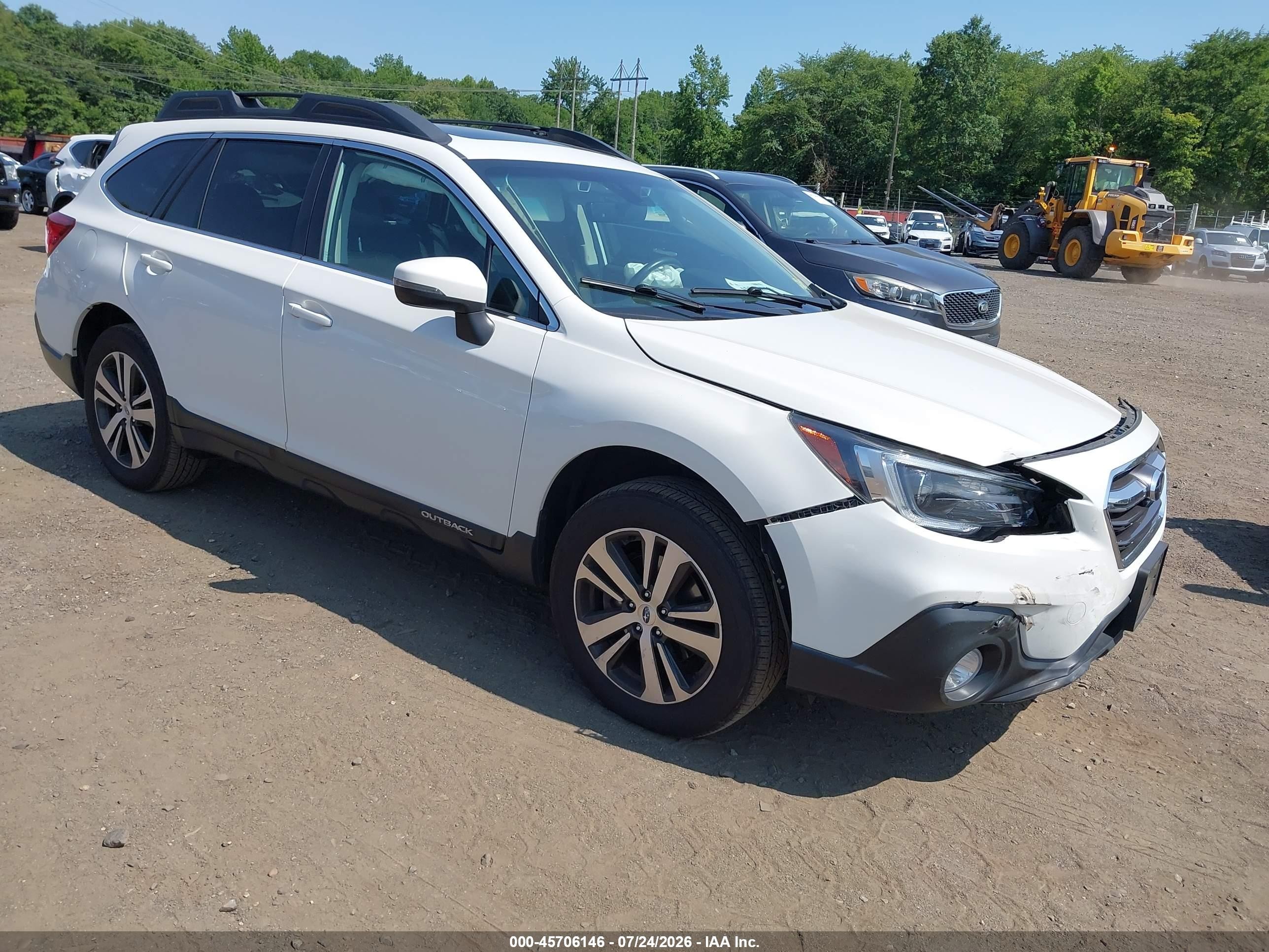 2019 Subaru Outback Limited, VIN 4S4BSANC2K3211256 — Front end