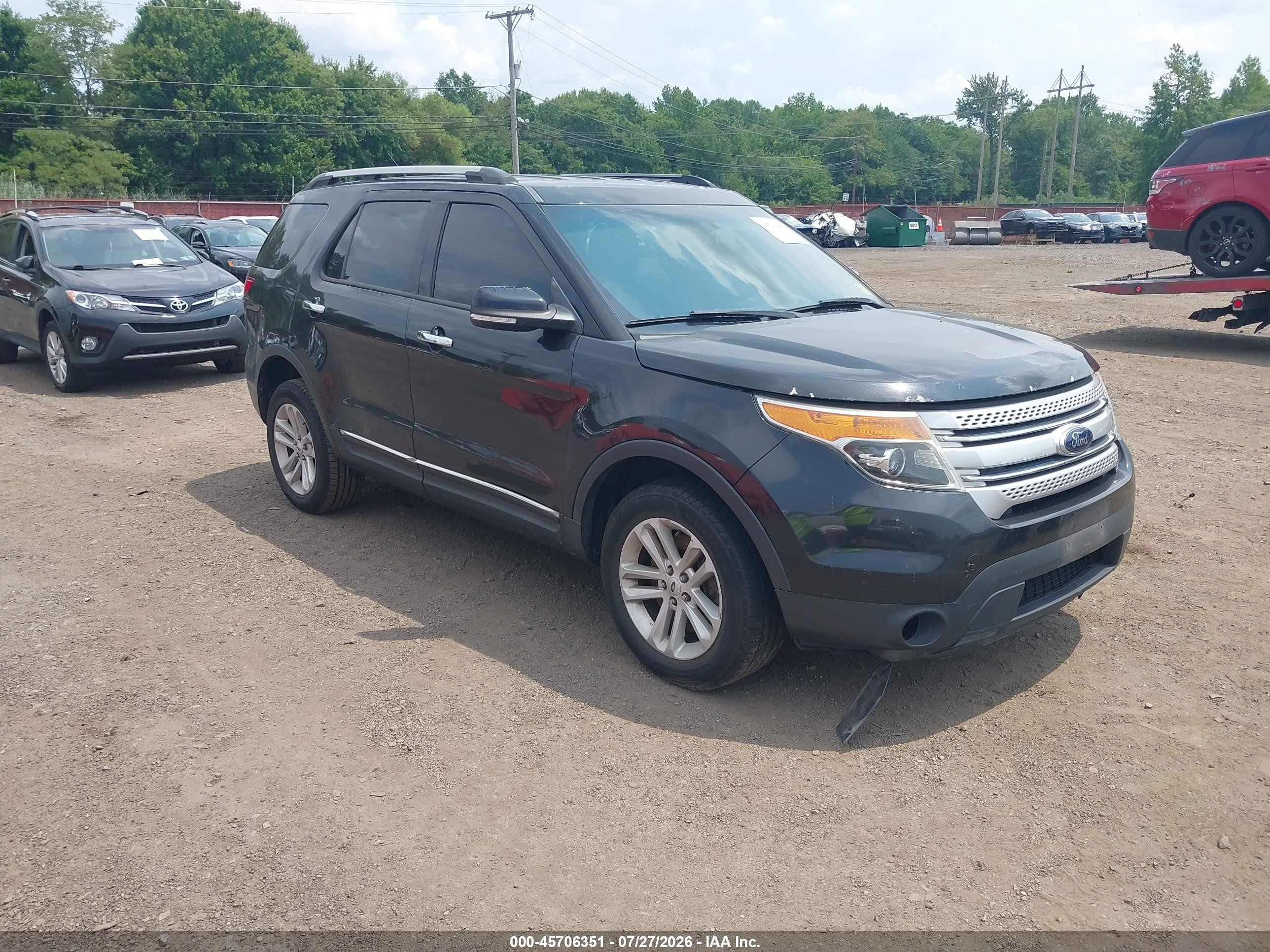 2014 Ford Explorer XLT, VIN 1FM5K8D80EGA95359 — Зад