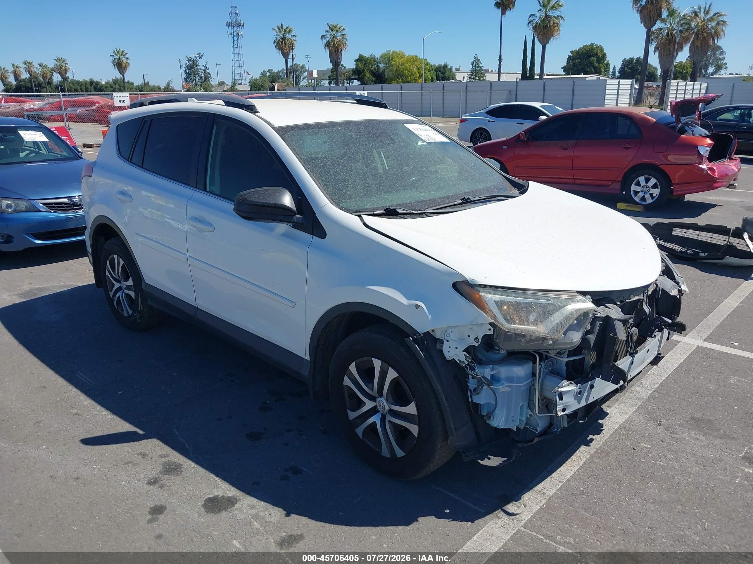 2017 Toyota RAV4 LE, VIN JTMZFREV7HJ712736 — Front end
