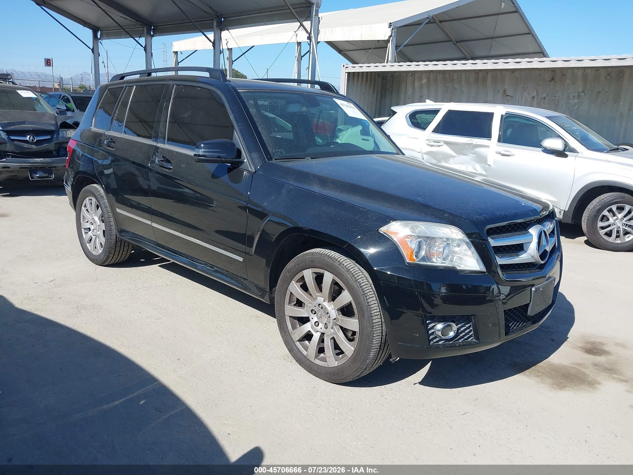 2012 Mercedes-Benz GLK 350, VIN WDCGG5GB0CF883785 — Rear end