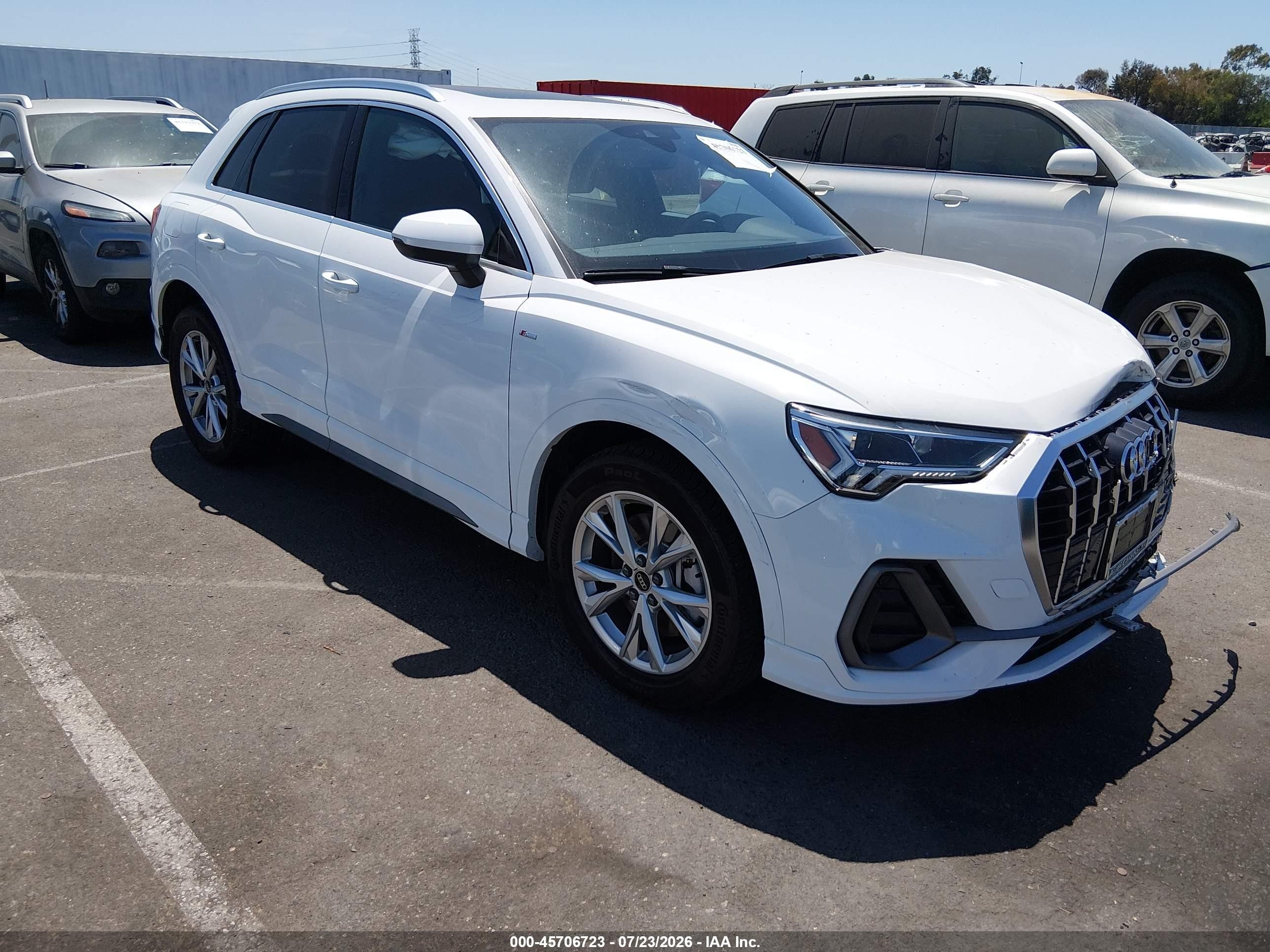 2024 Audi Q3 S line Premium, VIN WA1DECF37R1021290 — Перед