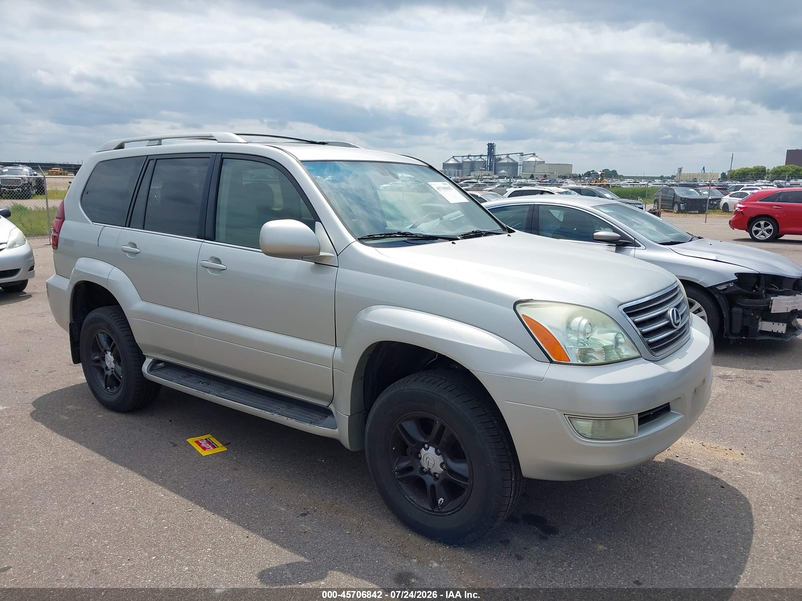 2003 Lexus GX 470, VIN JTJBT20X730012639 — Front end