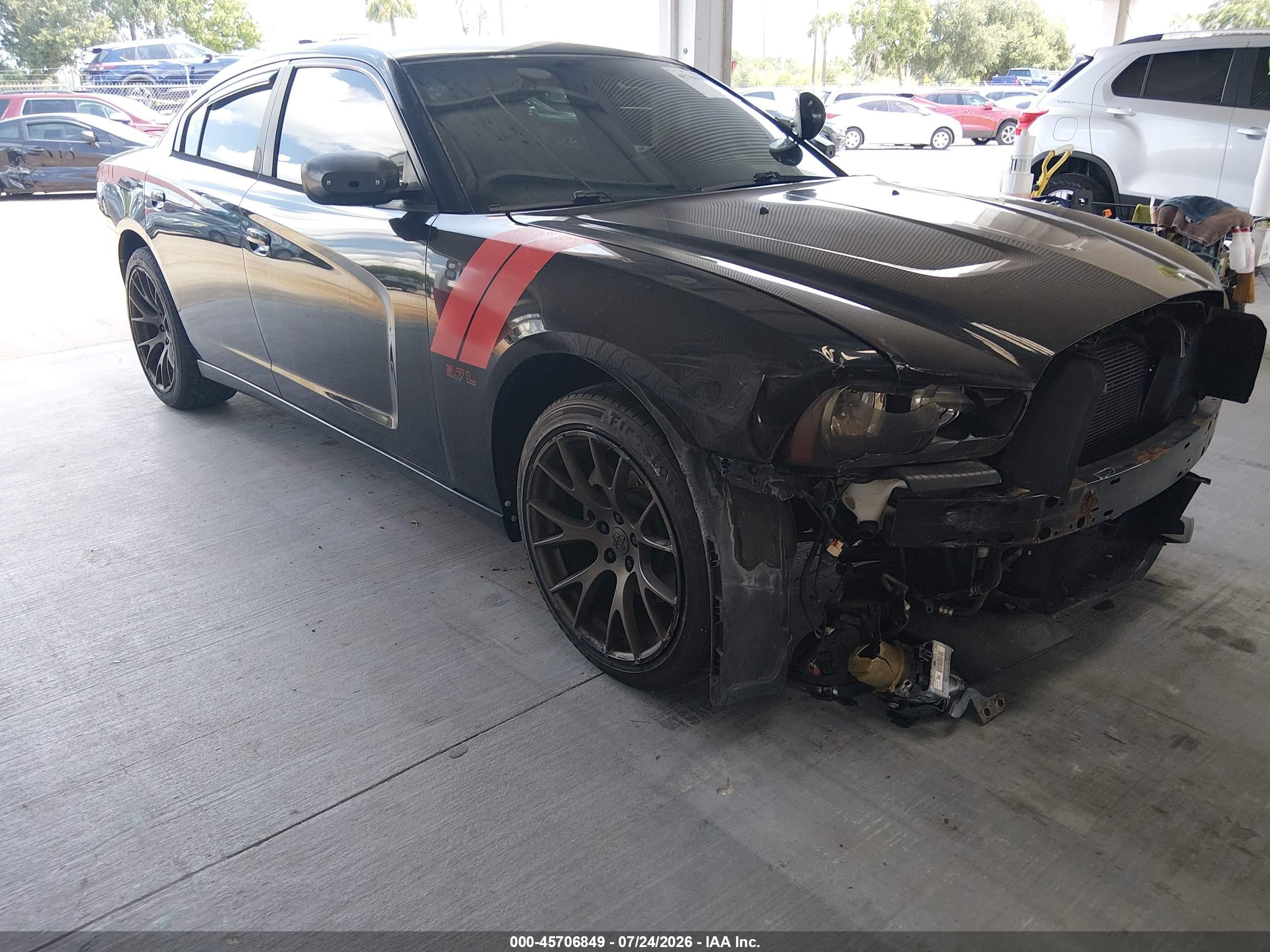 2013 Dodge Charger Police, VIN 2C3CDXAT9DH642984 — Front end