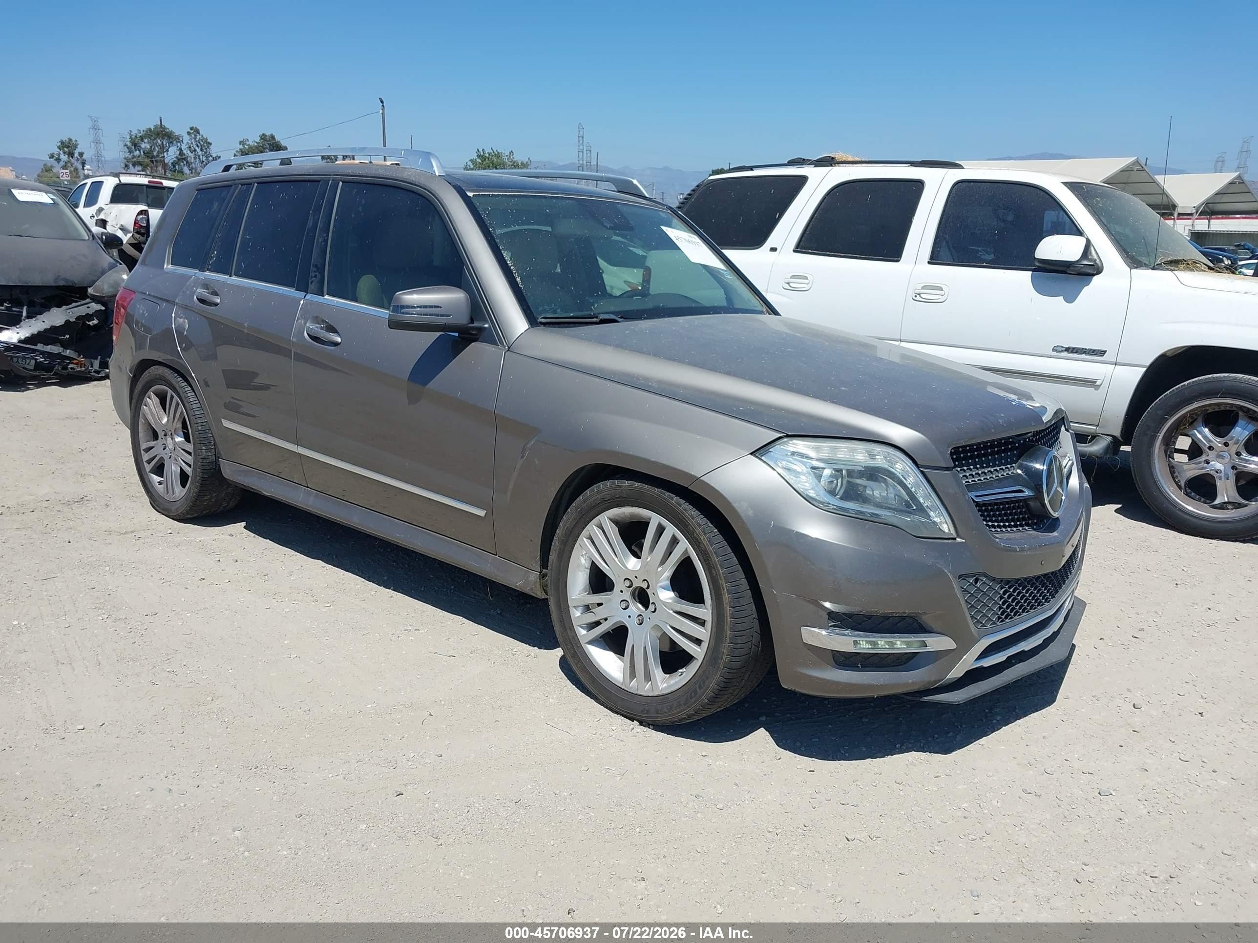 2015 Mercedes-Benz GLK 250, VIN WDCGG0EB2FG380652 — Not stated
