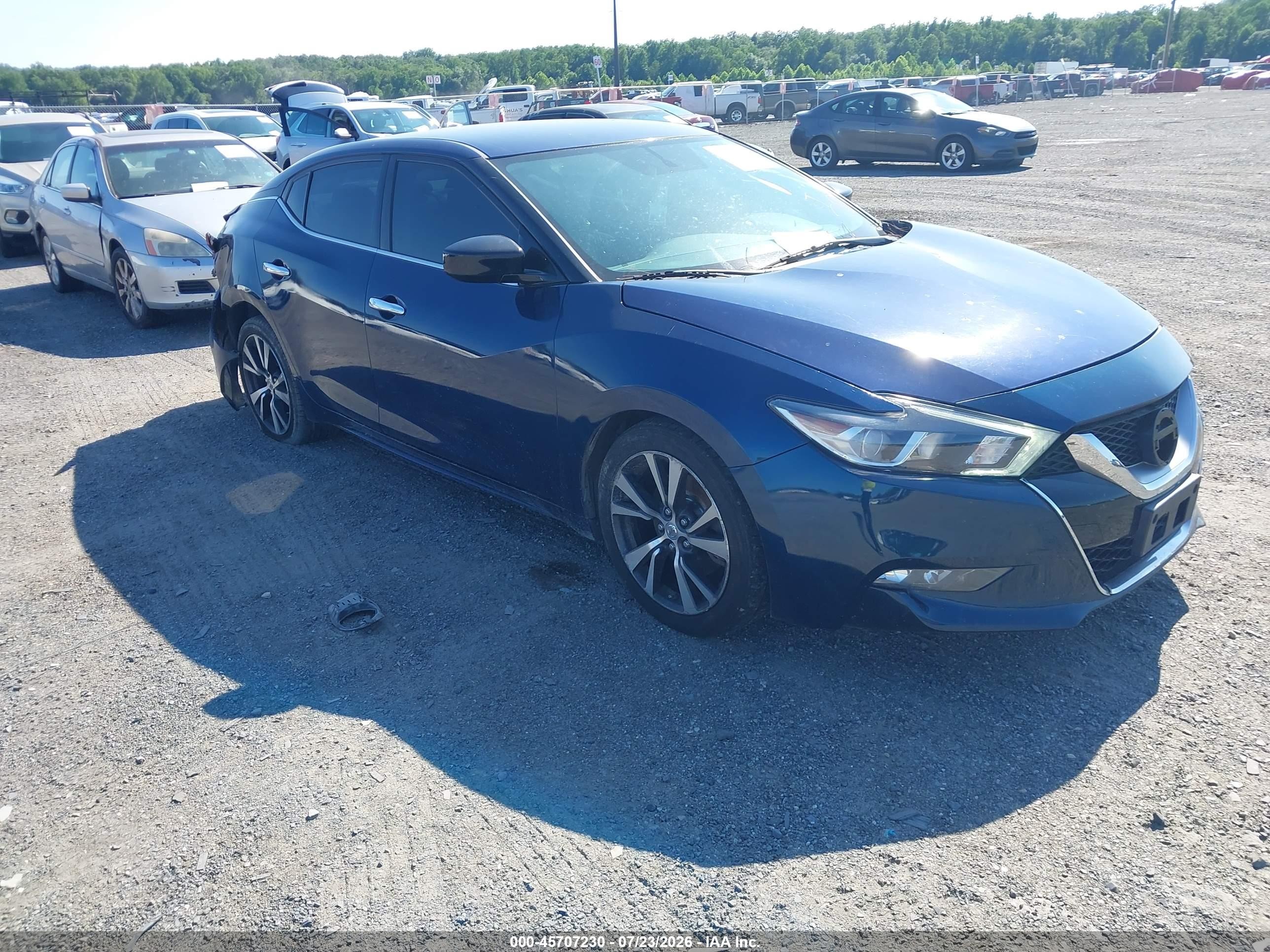 2017 Nissan Maxima S, VIN 1N4AA6AP2HC372391 — Rear end