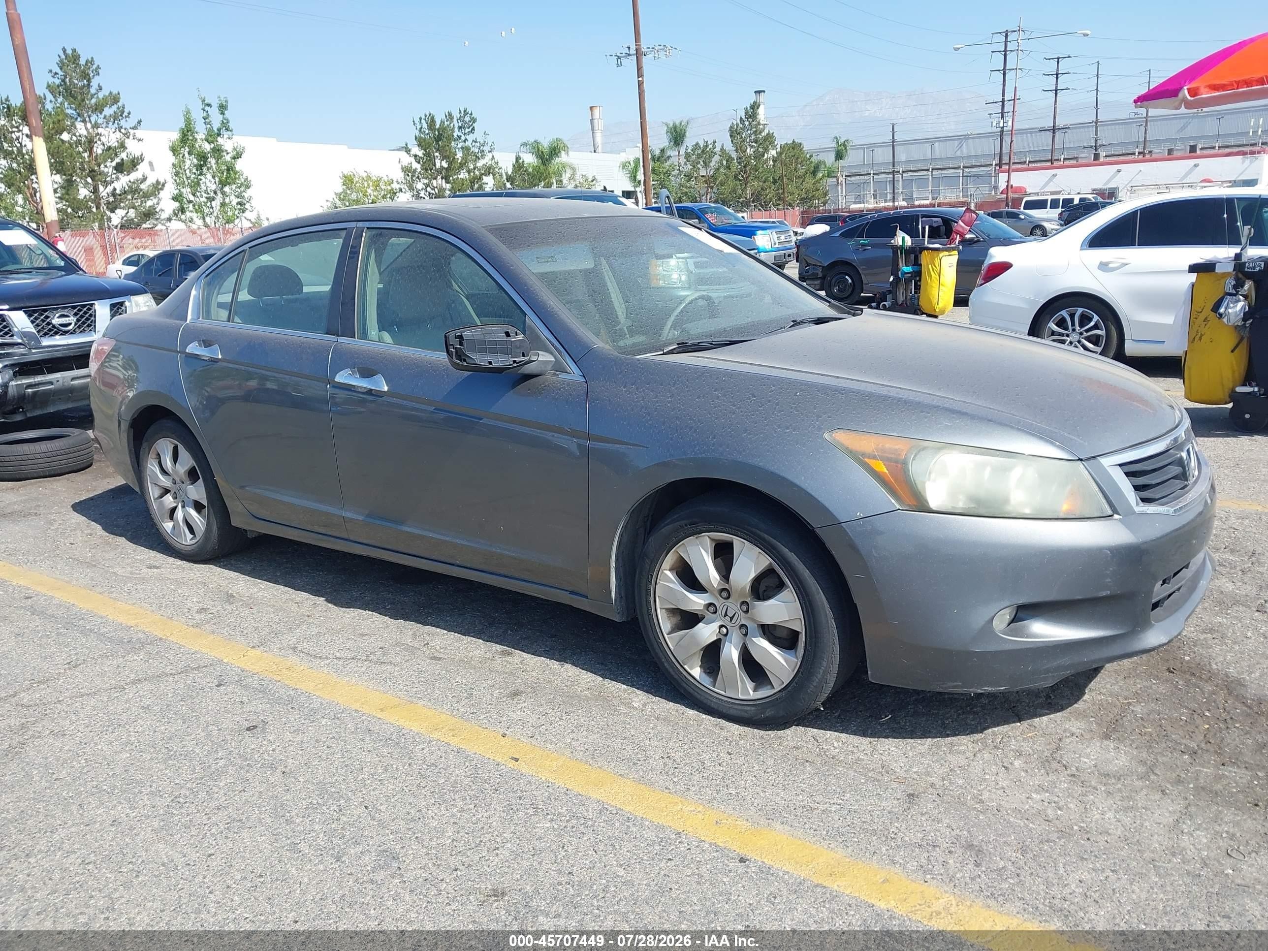 2008 Honda Accord EX-L, VIN 1HGCP36818A071724 — Обычный износ