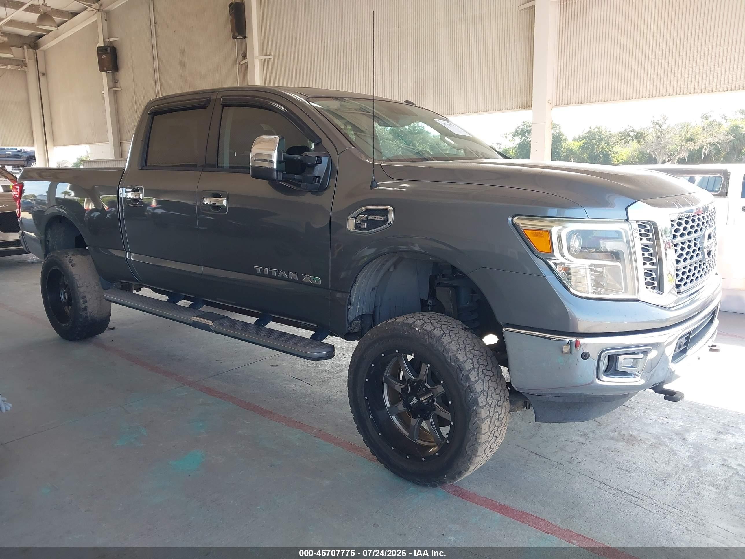 2016 Nissan Titan SV, VIN 1N6BA1F21GN513465 — Side