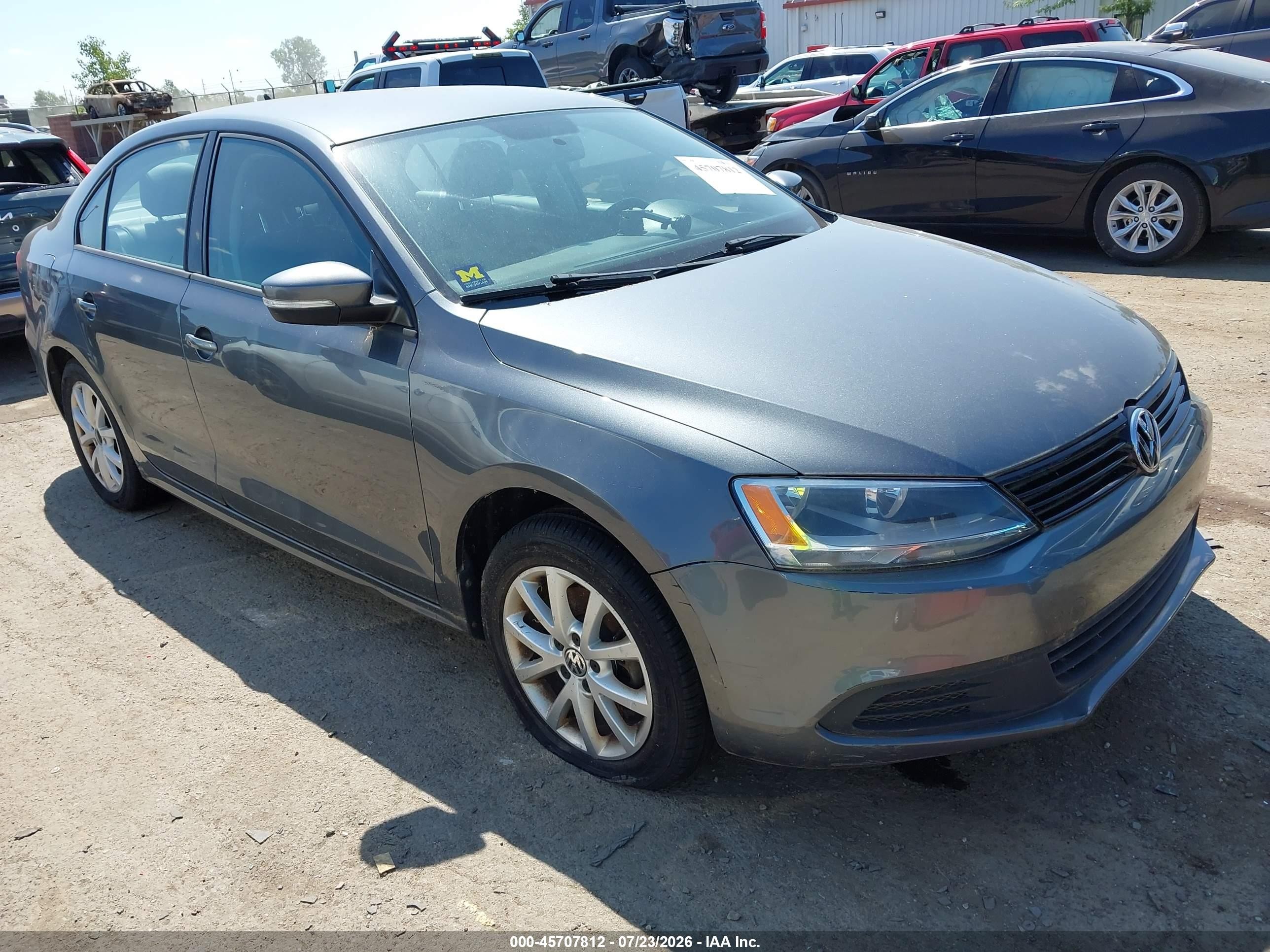 2012 Volkswagen Jetta SE, VIN 3VWDX7AJ1CM468783 — Normal wear