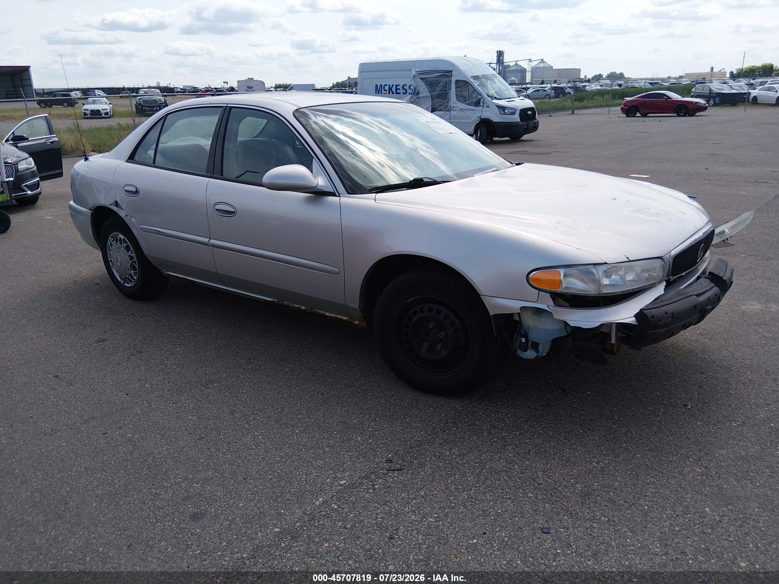 2005 Buick Century Custom, VIN 2G4WS52J351167032 — Перед