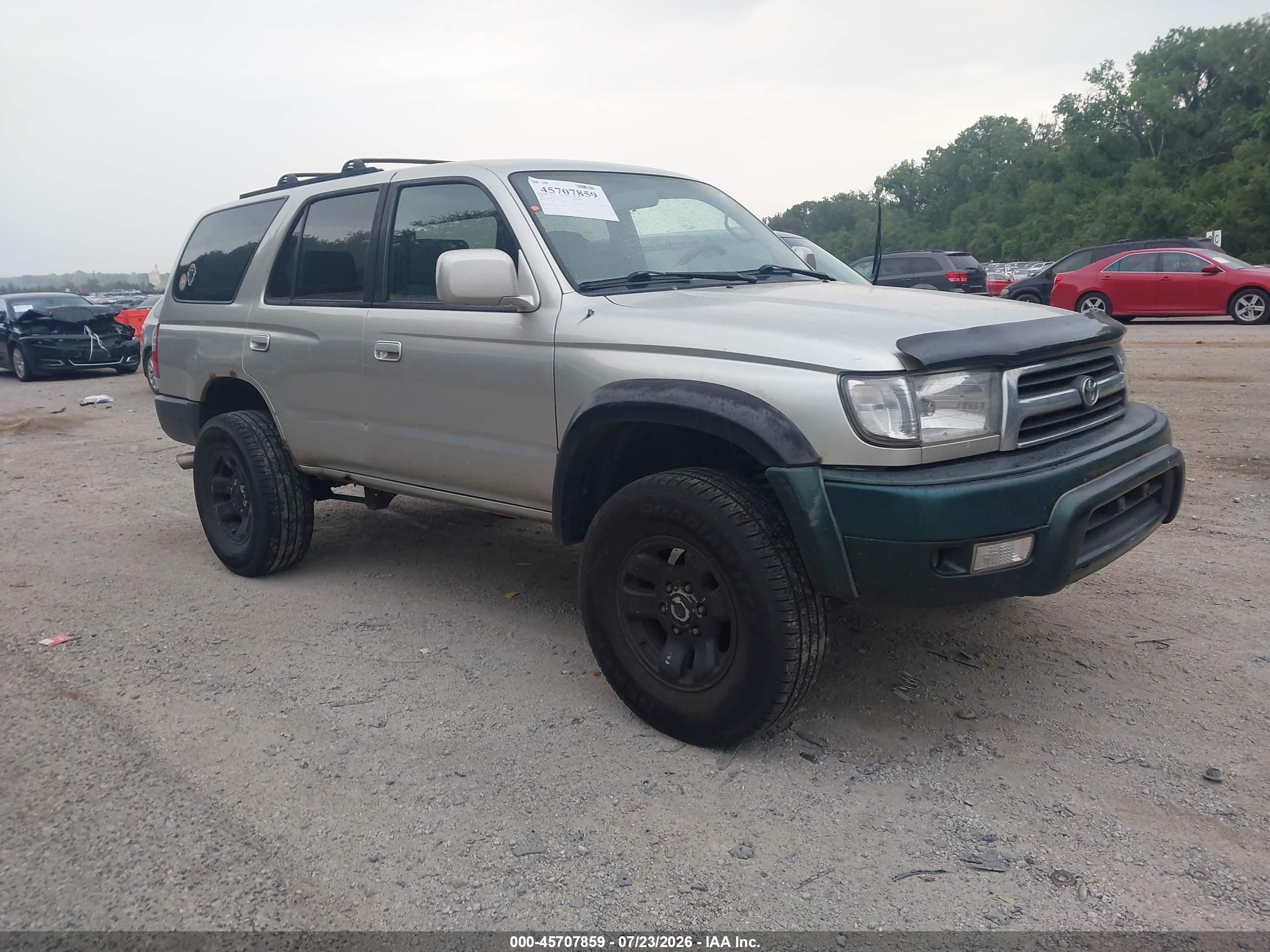 1999 Toyota 4Runner SR5, VIN JT3HN86R7X0228326 — Normal wear