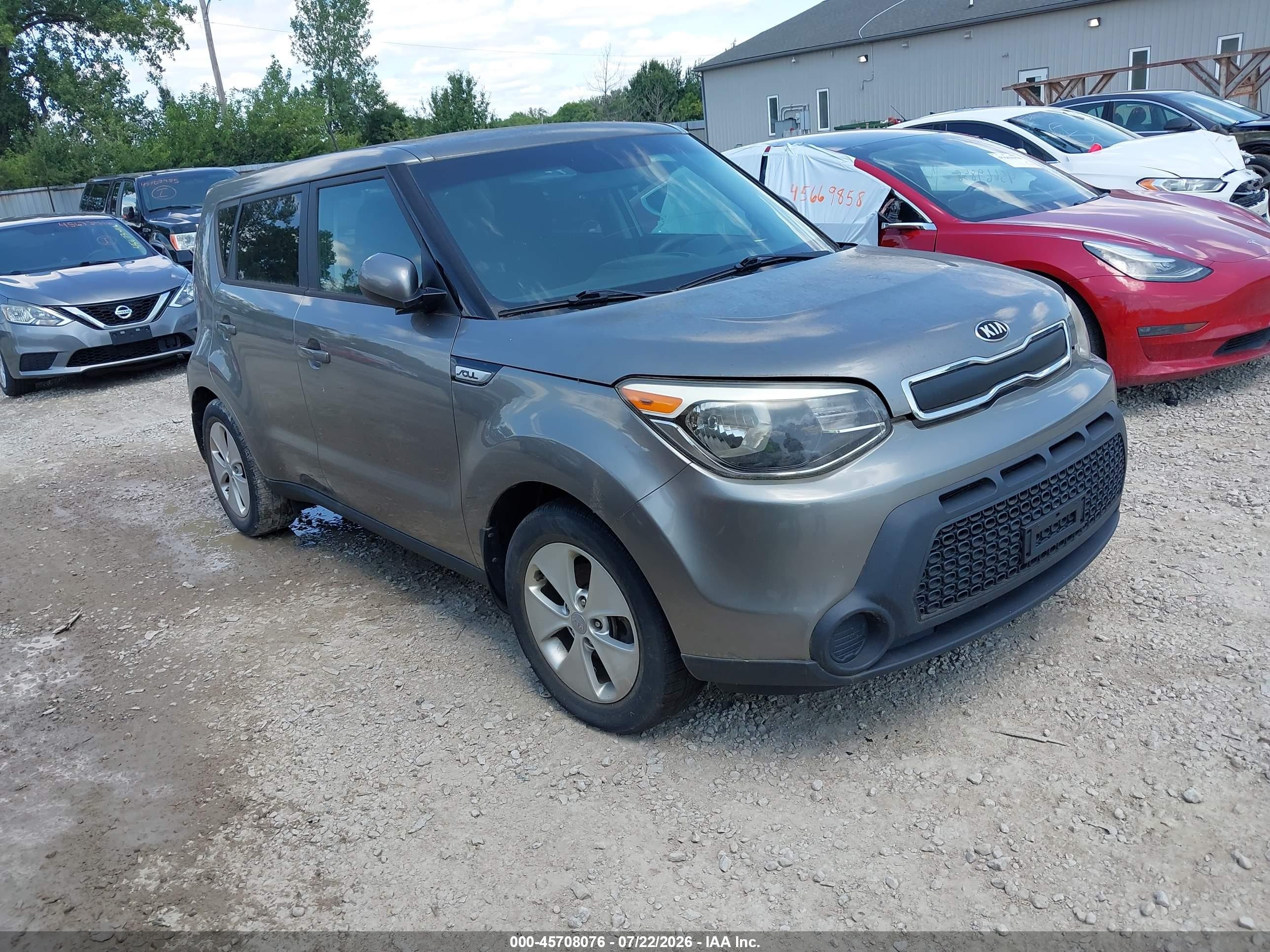 2016 Kia Soul, VIN KNDJN2A27G7243310 — Normal wear