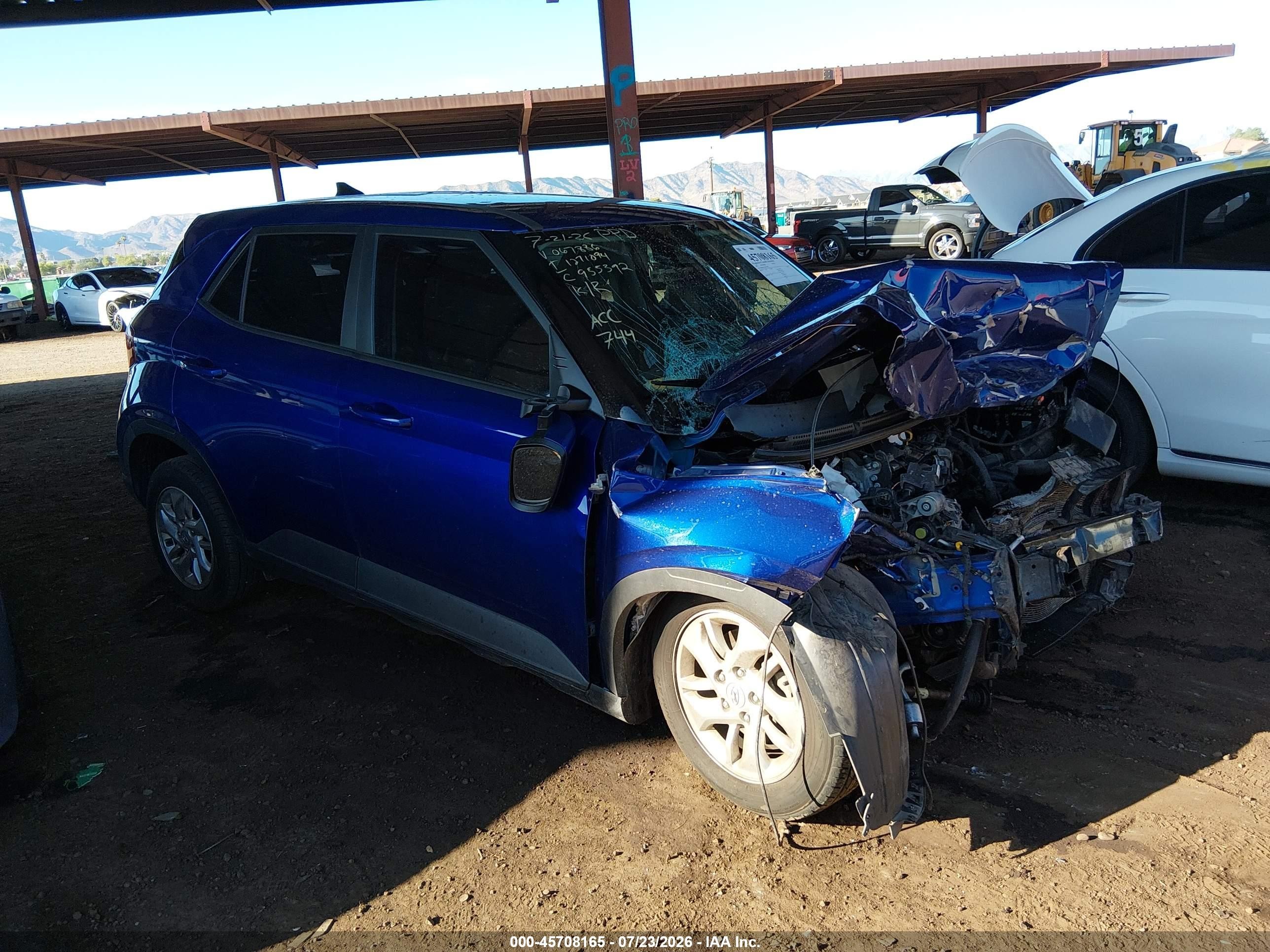 2021 Hyundai Venue SE, VIN KMHRB8A31MU067886 — Front end