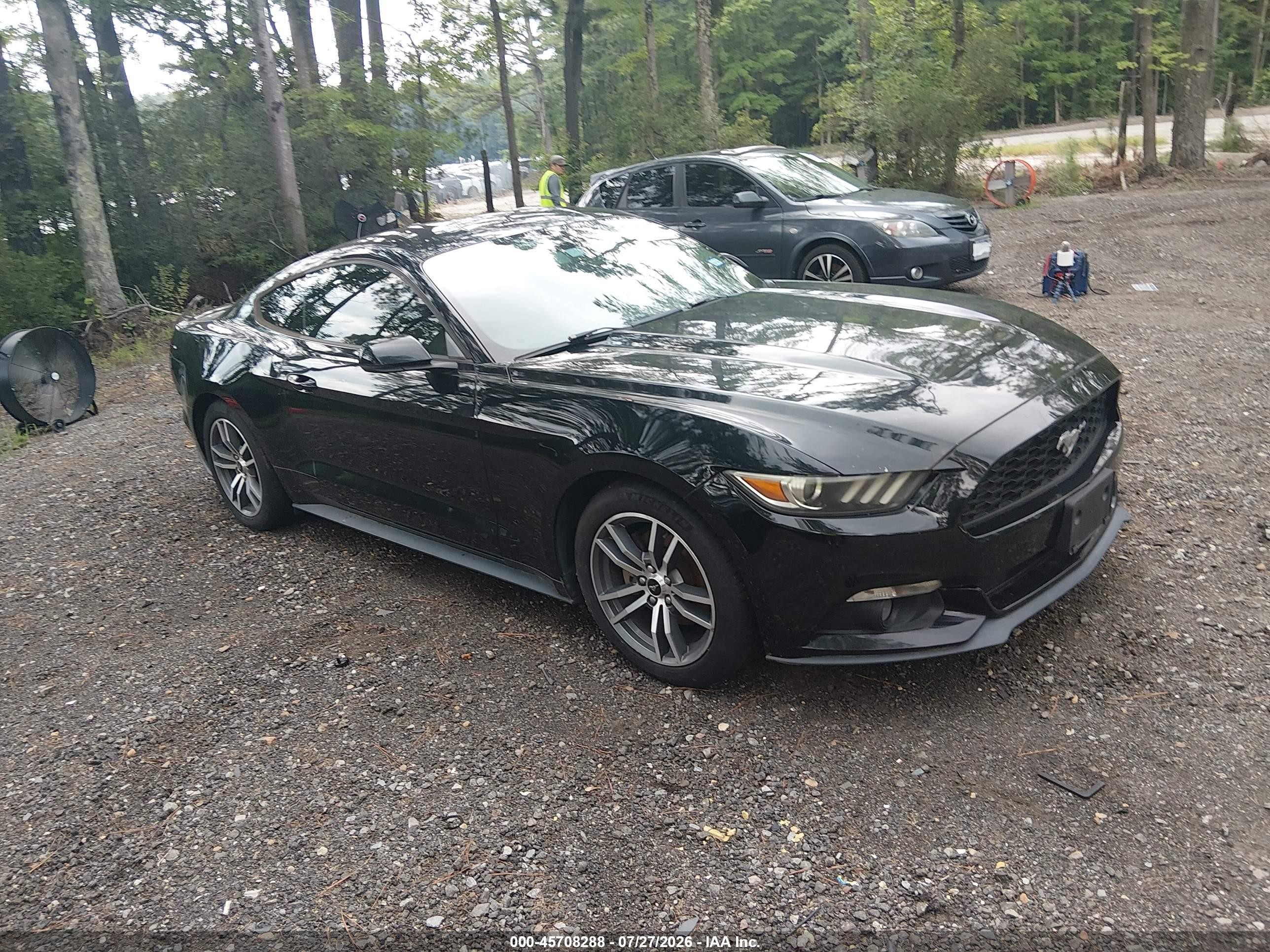 2015 Ford Mustang EcoBoost Premium, VIN 1FA6P8TH2F5349524 — Normal wear