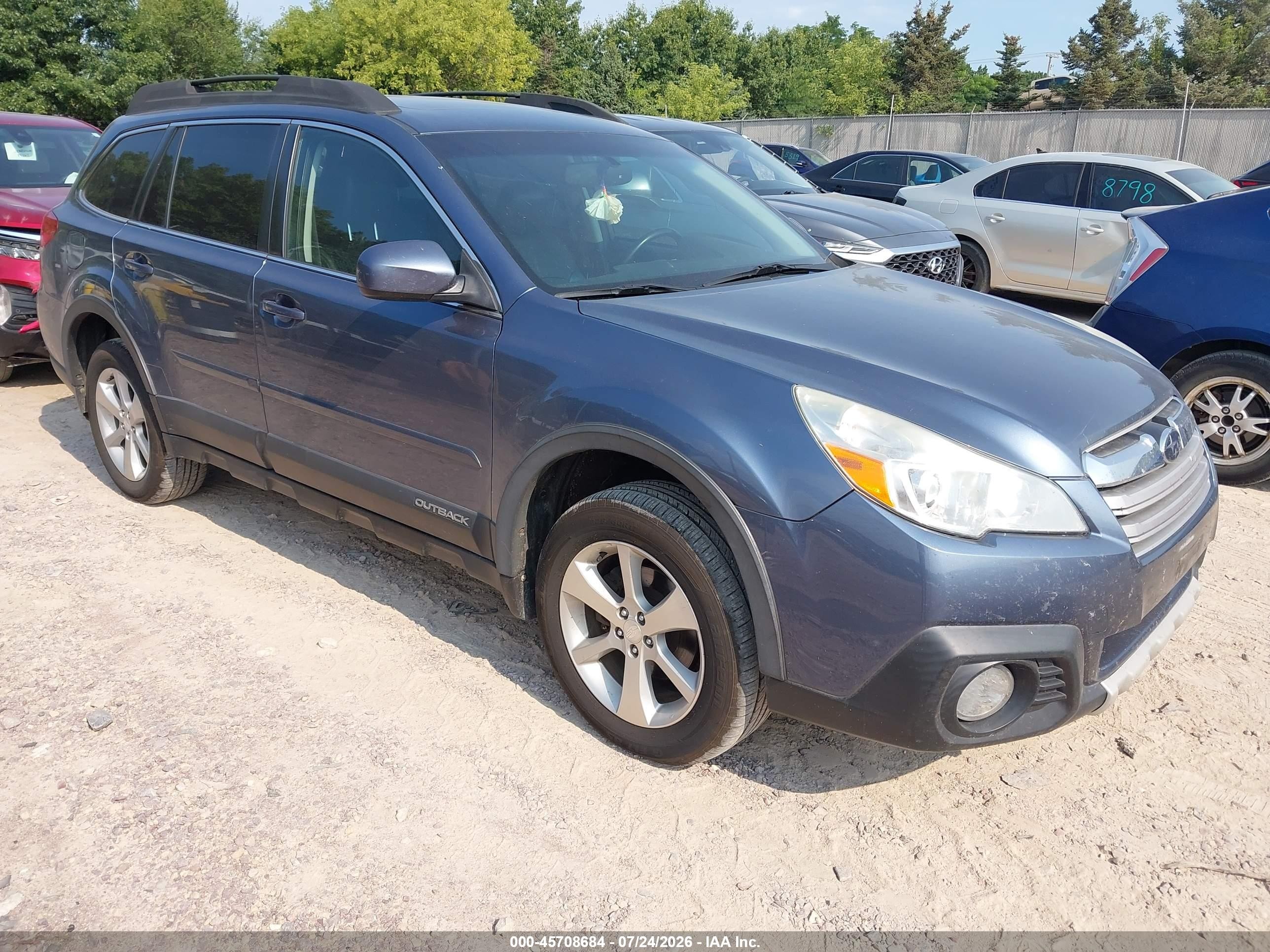 2014 Subaru Outback Limited, VIN 4S4BRCLC9E3220390 — Rear end