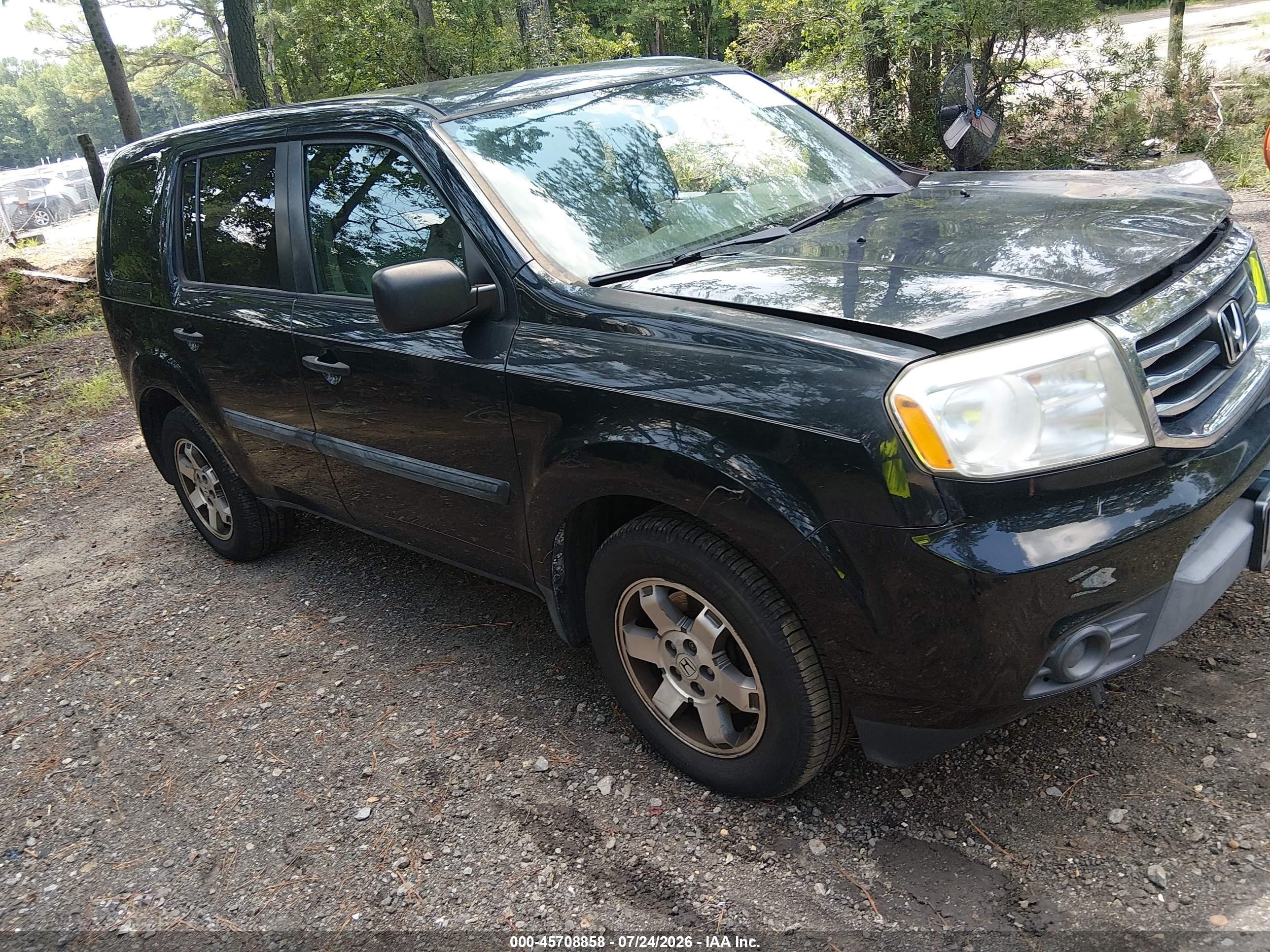 2015 Honda Pilot LX, VIN 5FNYF4H27FB068076 — Пожар в моторном отсеке