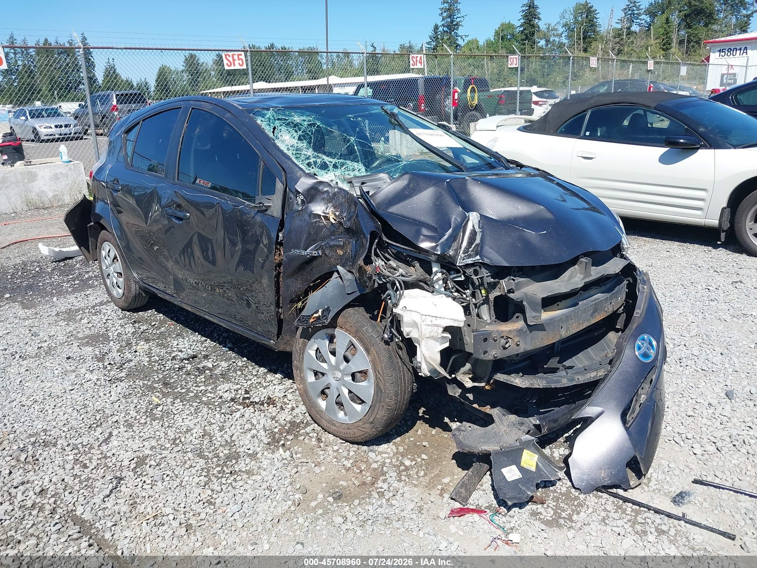2014 Toyota Prius Two, VIN JTDKDTB37E1558287 — Rollover