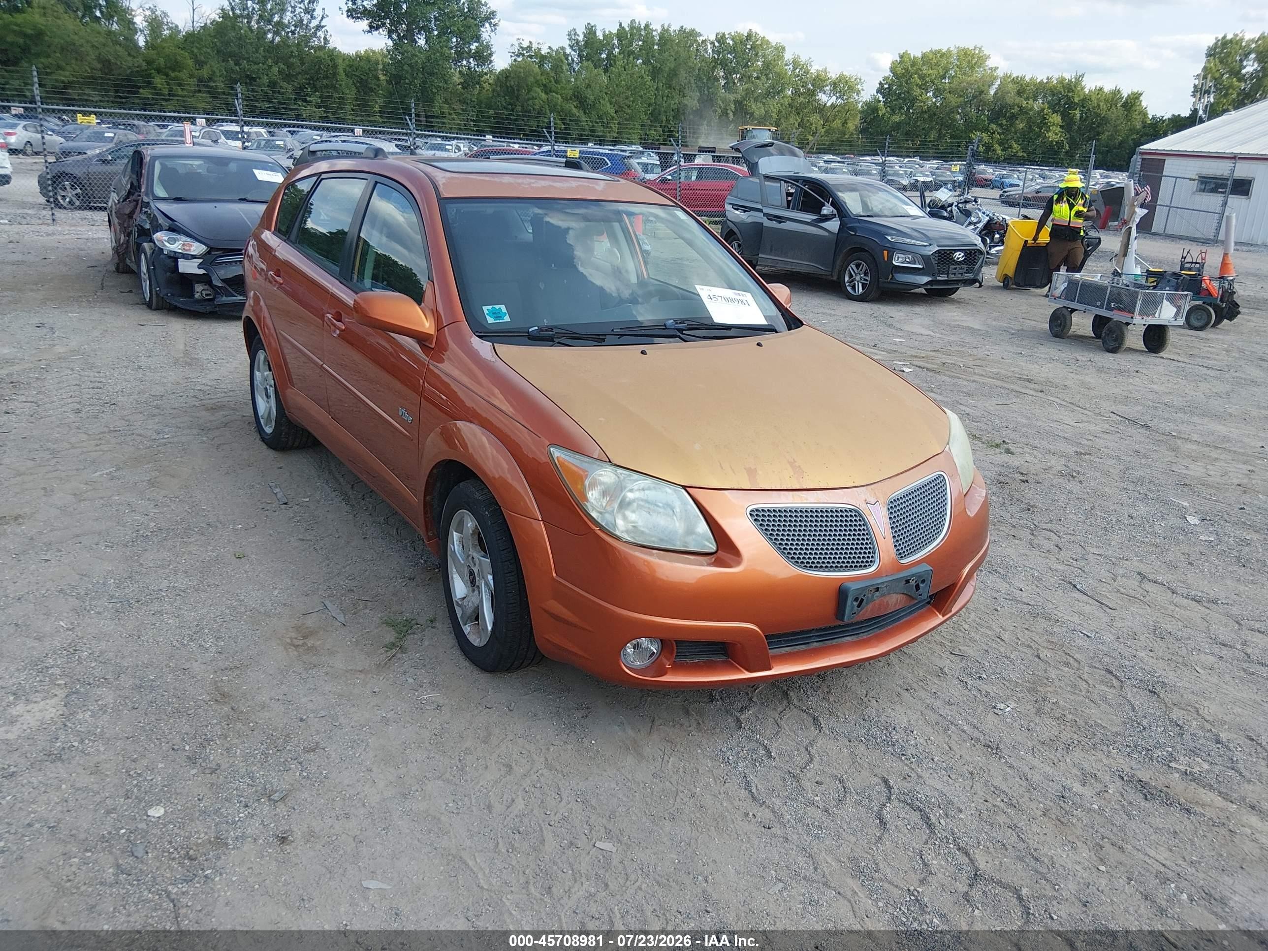 2005 Pontiac Vibe, VIN 5Y2SL63815Z407560 — Normal wear