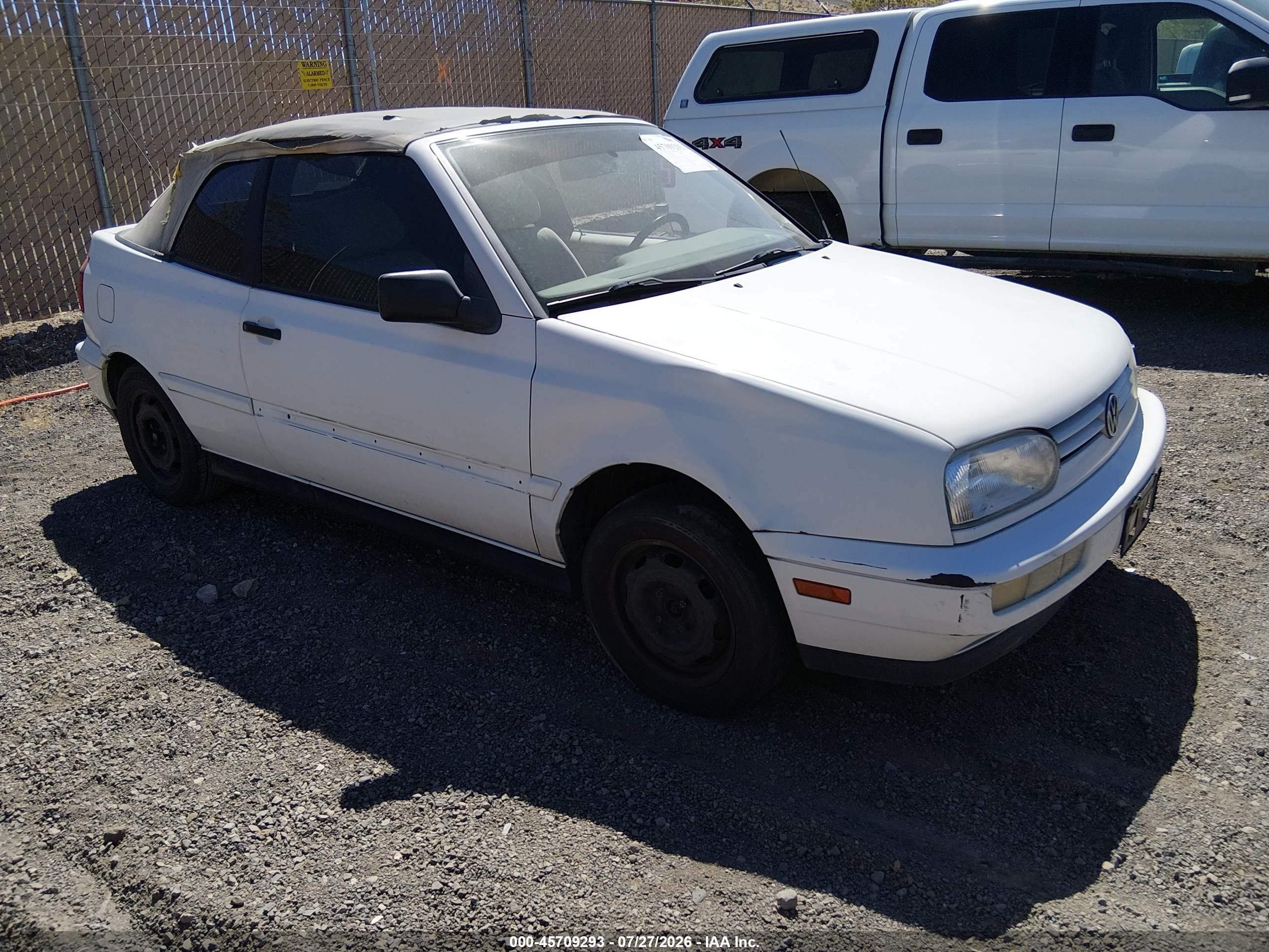 1997 Volkswagen Cabriolet, VIN 3VWAA81E9VM806625 — Normal wear