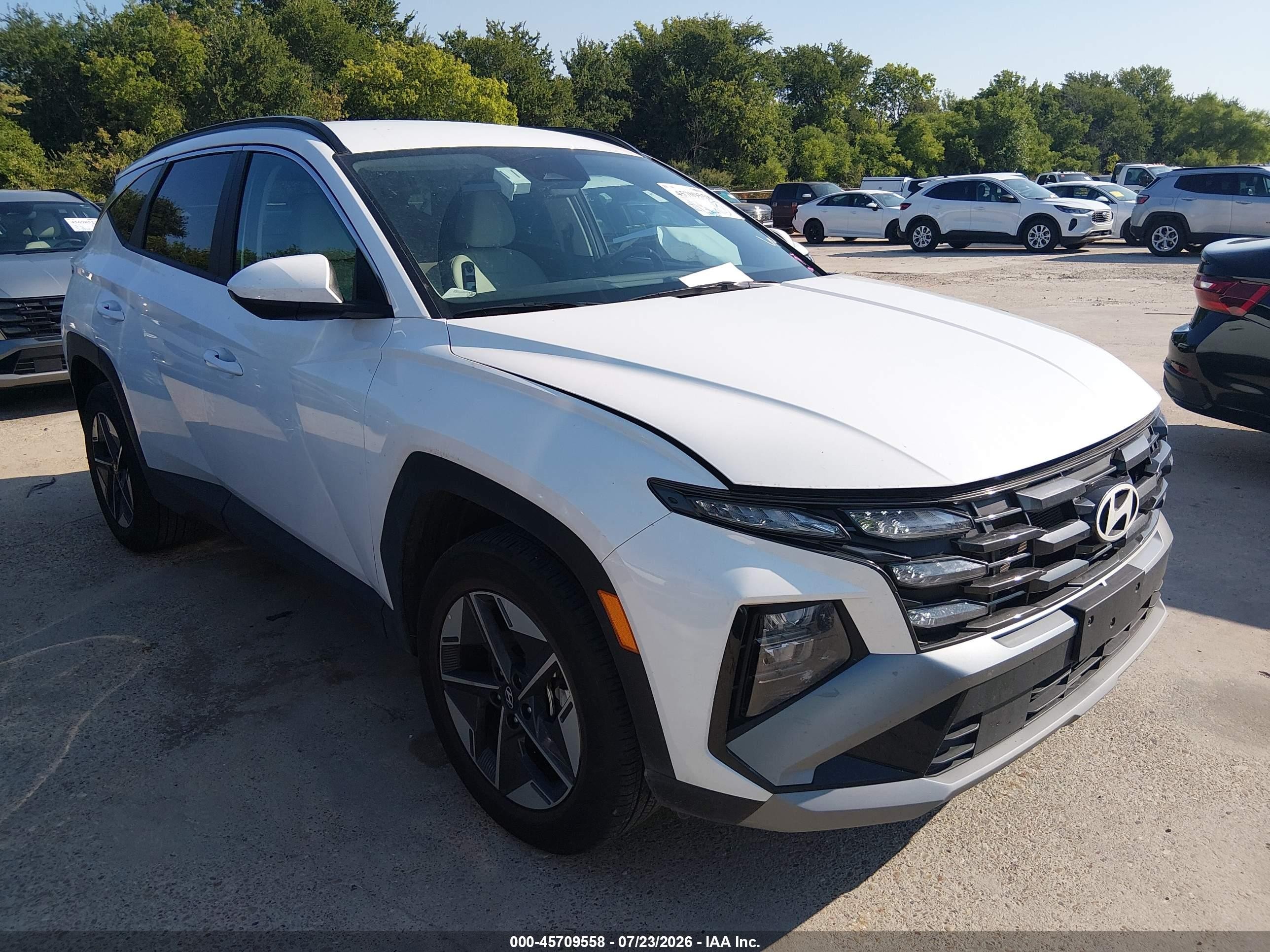 2026 Hyundai Tucson SEL, VIN 5NMJBCDE6TH632267 — Rear end