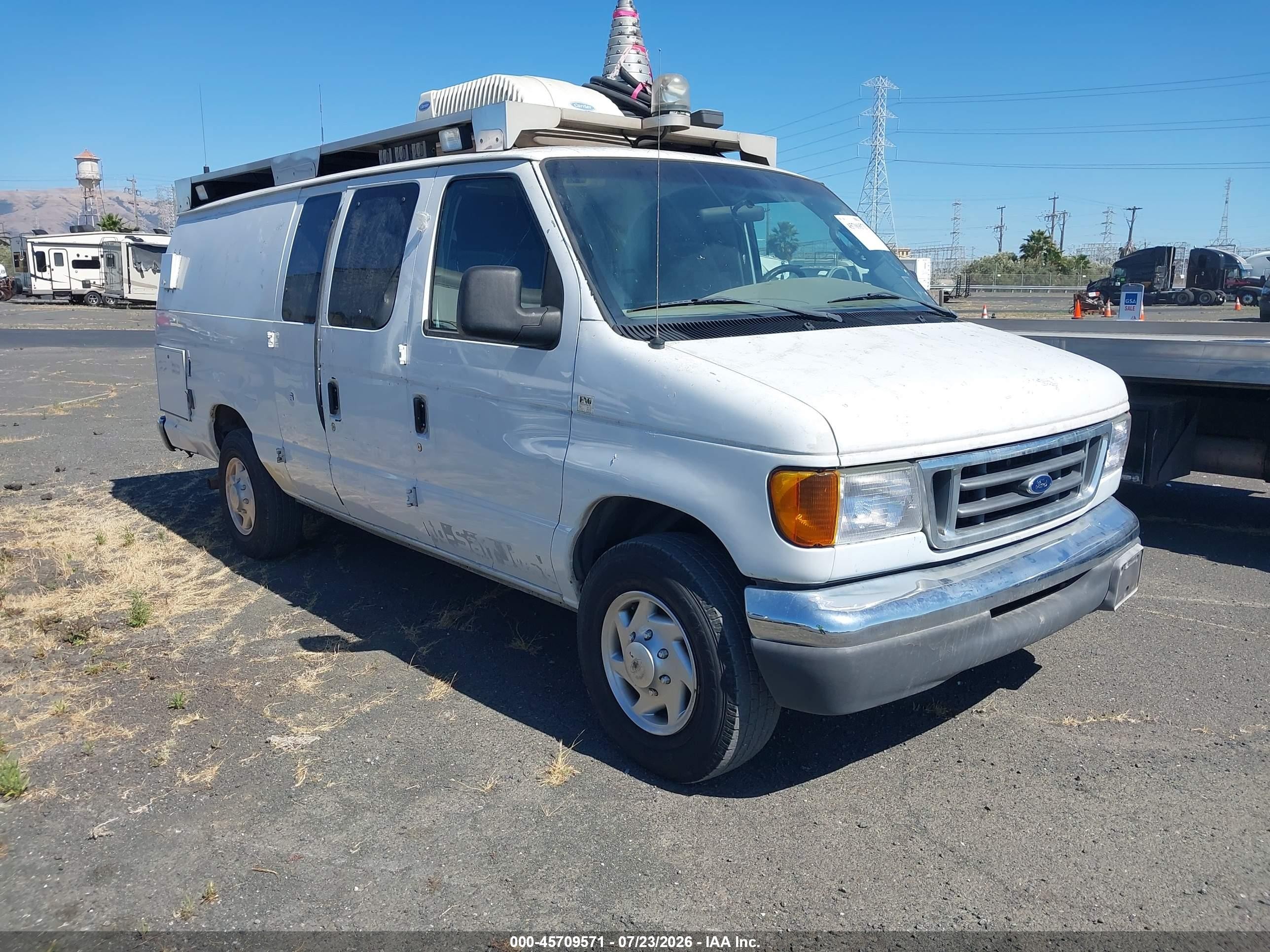2004 Ford Econoline Cargo, VIN 1FTSS34S04HA20434 — Normal wear