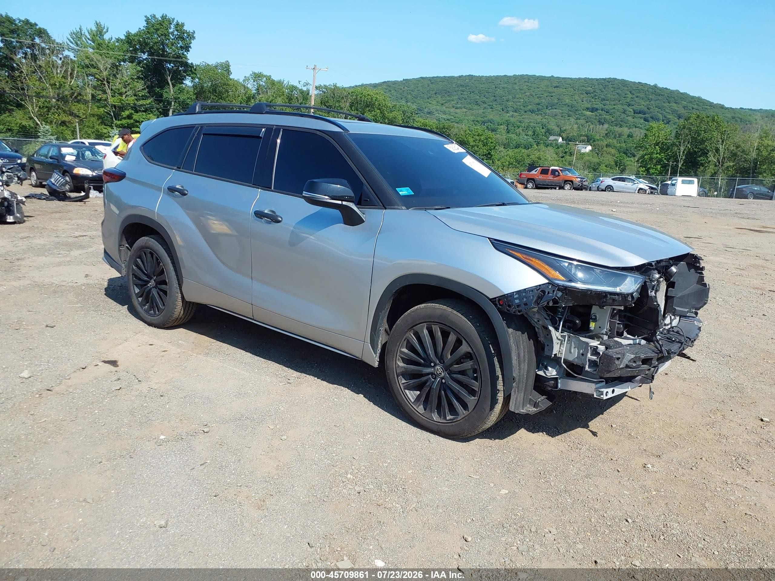 2024 Toyota Highlander XSE, VIN 5TDKDRBH5RS546632 — Front end