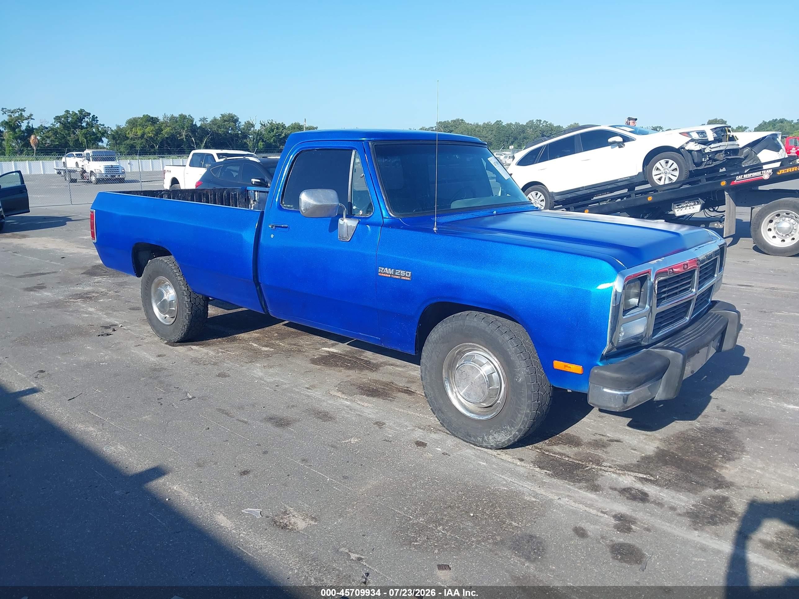 1993 Dodge D Series, VIN 1B7KE26C8PS118688 — Rear end