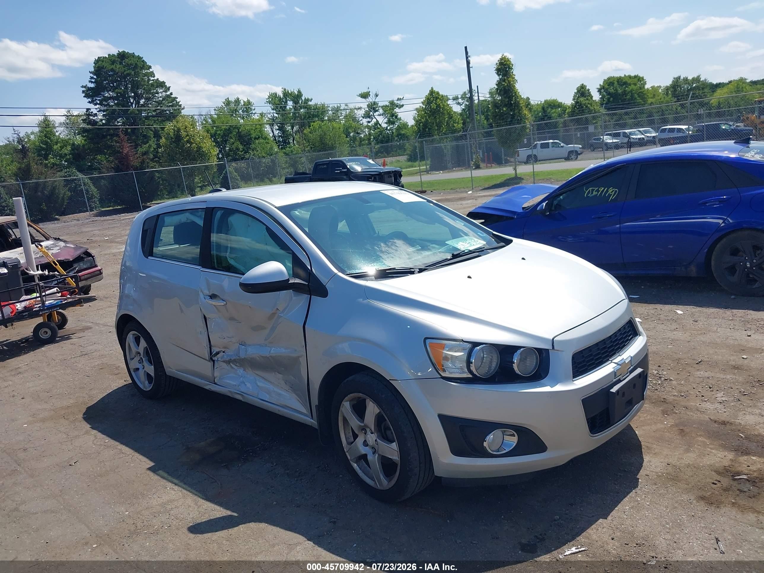 2015 Chevrolet Sonic LTZ, VIN 1G1JE6SB2F4212335 — Side